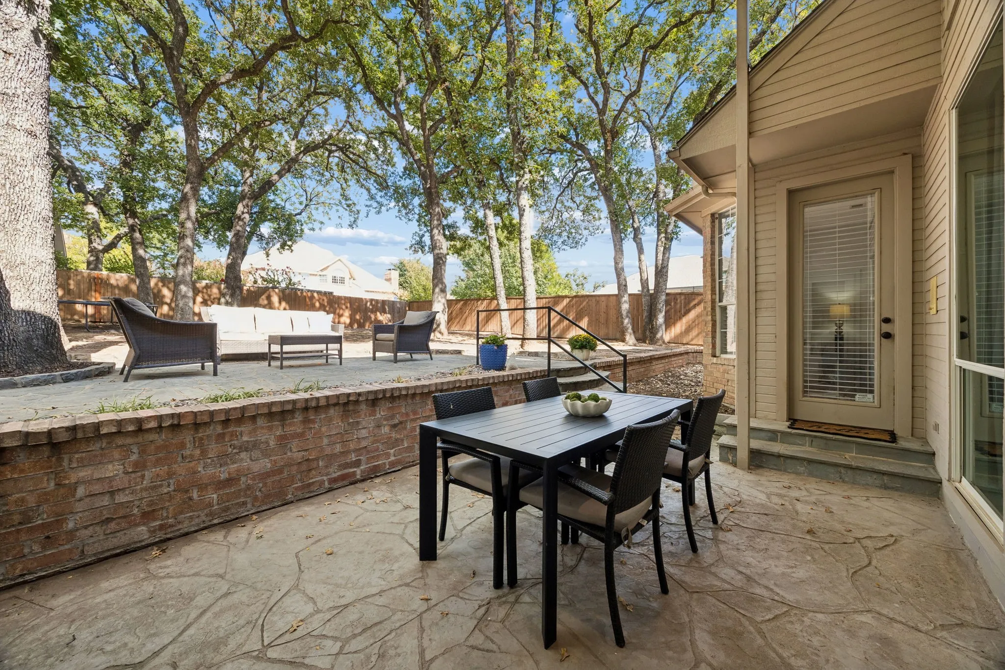 Single Family Residence For Sale in Denton County , 2865 Woodhollow Drive, Highland Village, Texas 75077, 5 Bedroom, 4 Bathroom, 3 Garage spaces, 3,642 Sqft, built in 1992, mls#21400251, Real Estate Agent in Highland Village, Homes For Sale in Denton county, Homes For Sale in Highland Village, Realtor in Highland Village Texas, Real Estate Brokerage Independent Realty Texas, Luminita Cordes Realtor