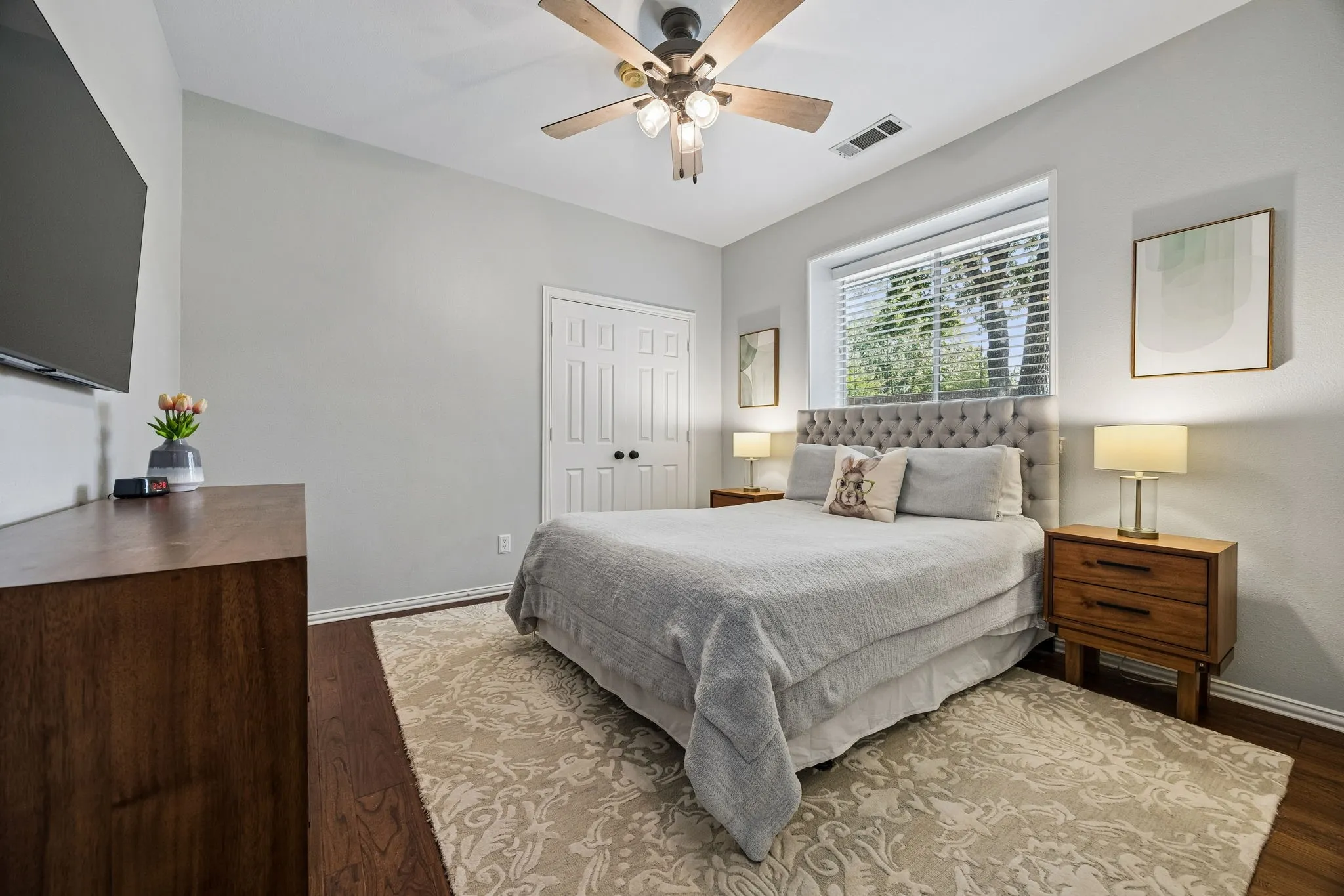 Single Family Residence For Sale in Denton County , 2865 Woodhollow Drive, Highland Village, Texas 75077, 5 Bedroom, 4 Bathroom, 3 Garage spaces, 3,642 Sqft, built in 1992, mls#21400251, Real Estate Agent in Highland Village, Homes For Sale in Denton county, Homes For Sale in Highland Village, Realtor in Highland Village Texas, Real Estate Brokerage Independent Realty Texas, Luminita Cordes Realtor