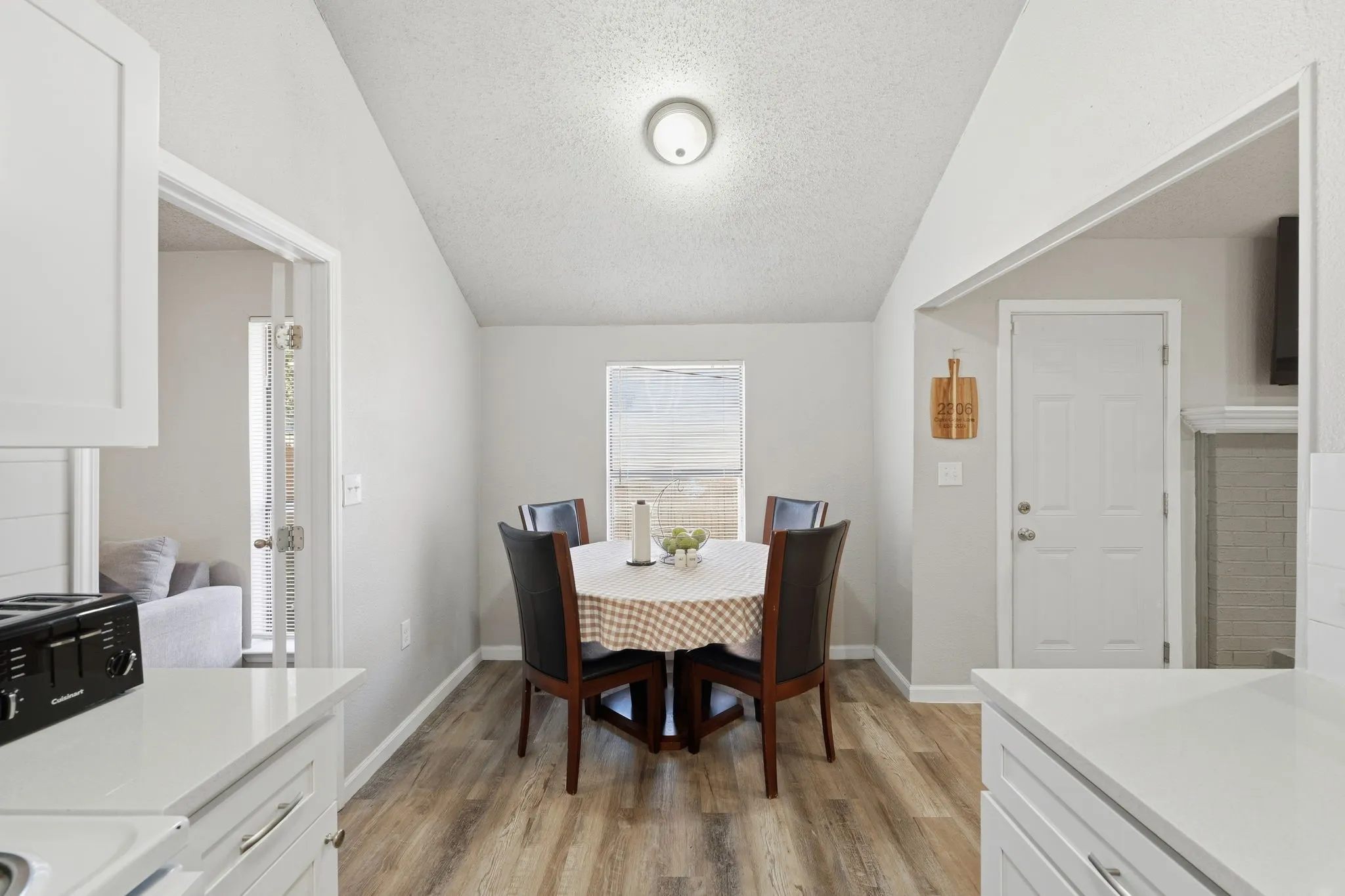 Perfectly sized dining area