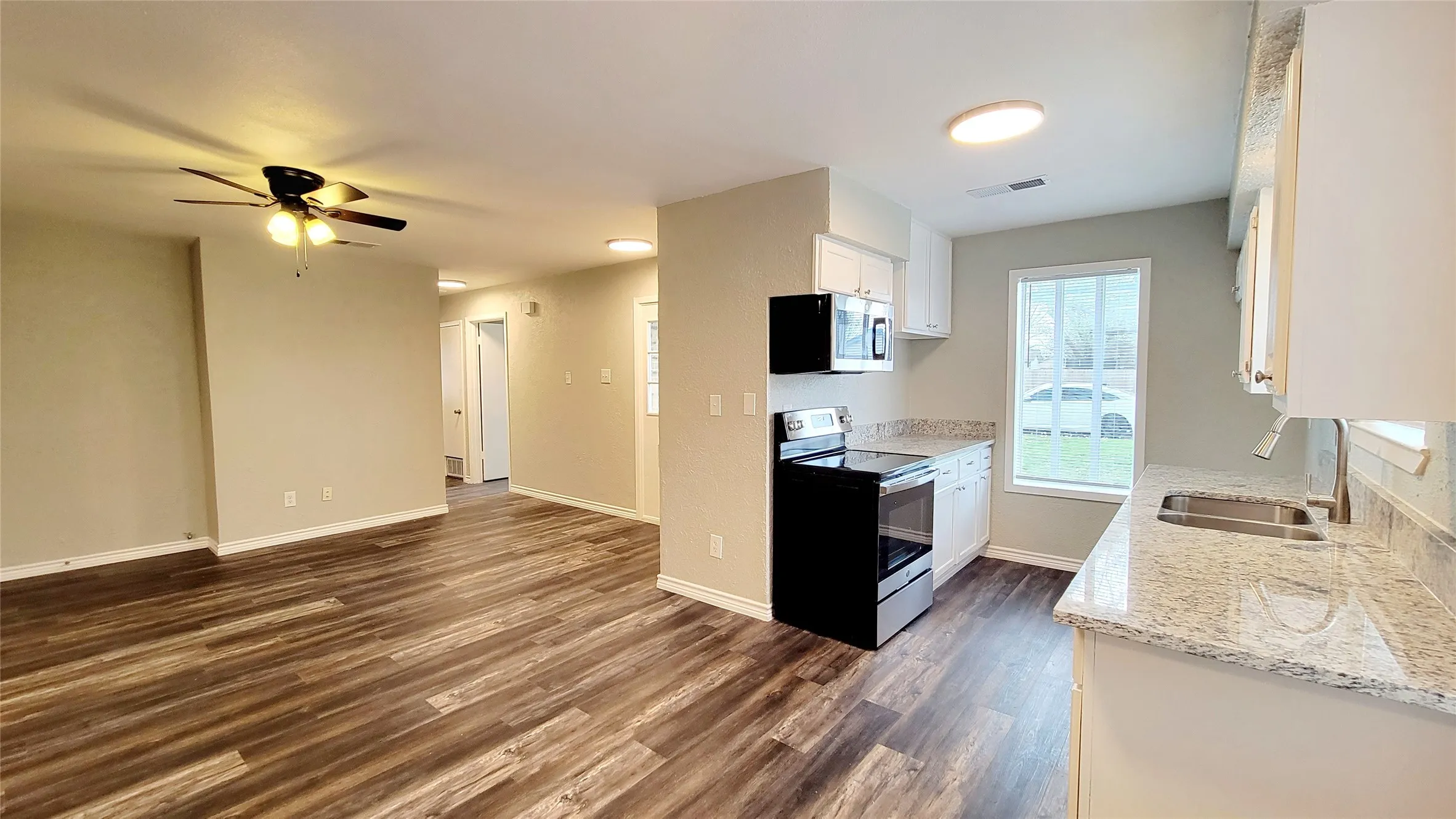 Single Family Residence For Rent in Hunt County , 2602 Bliss, Greenville, Texas 75402, 4 Bedroom, 2 Bathroom, Garage spaces, 1,545 Sqft, built in 1971, mls#21400456, Real Estate Agent in Greenville, Homes For Rent in Hunt county, Homes For Rent in Greenville, Realtor in Greenville Texas, Real Estate Brokerage Independent Realty Texas, Luminita Cordes Realtor