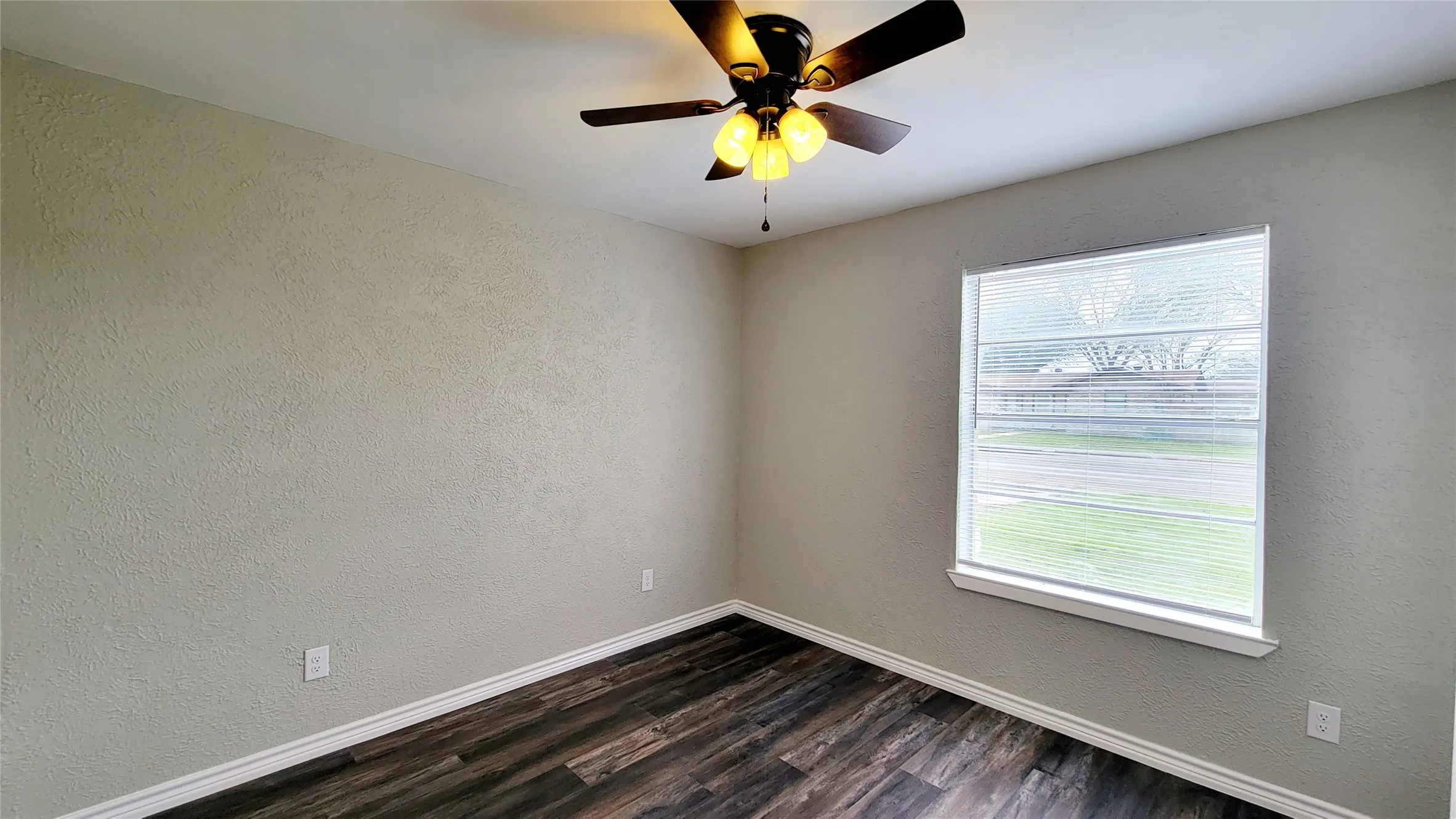 Single Family Residence For Rent in Hunt County , 2602 Bliss, Greenville, Texas 75402, 4 Bedroom, 2 Bathroom, Garage spaces, 1,545 Sqft, built in 1971, mls#21400456, Real Estate Agent in Greenville, Homes For Rent in Hunt county, Homes For Rent in Greenville, Realtor in Greenville Texas, Real Estate Brokerage Independent Realty Texas, Luminita Cordes Realtor