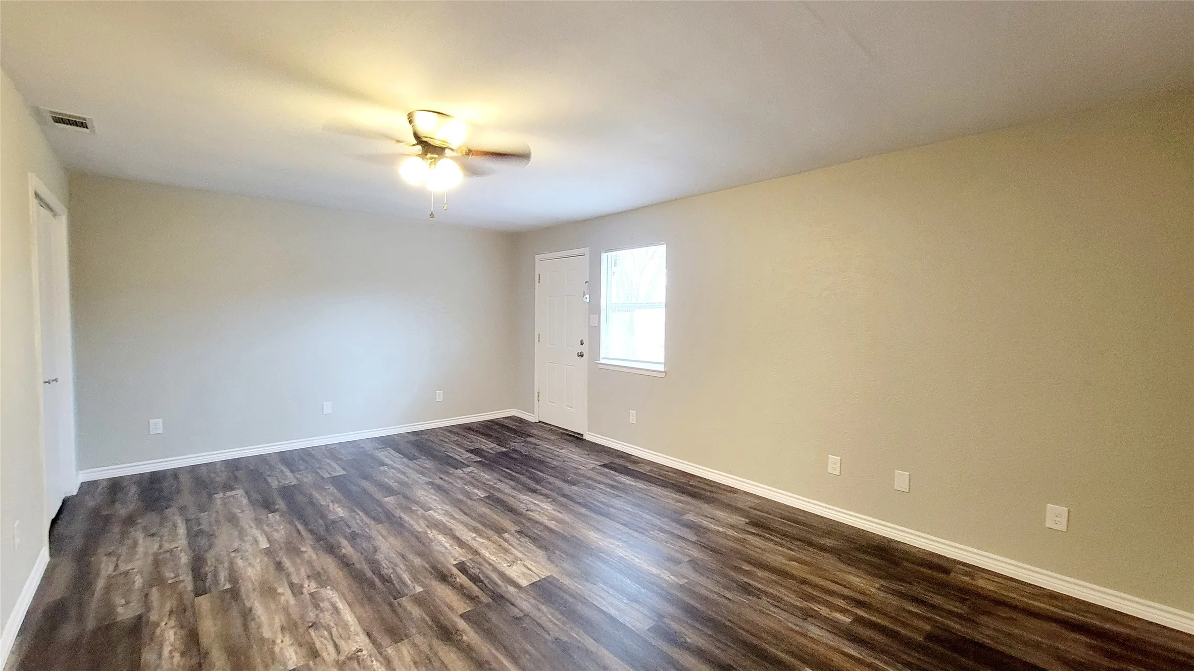 Single Family Residence For Rent in Hunt County , 2602 Bliss, Greenville, Texas 75402, 4 Bedroom, 2 Bathroom, Garage spaces, 1,545 Sqft, built in 1971, mls#21400456, Real Estate Agent in Greenville, Homes For Rent in Hunt county, Homes For Rent in Greenville, Realtor in Greenville Texas, Real Estate Brokerage Independent Realty Texas, Luminita Cordes Realtor