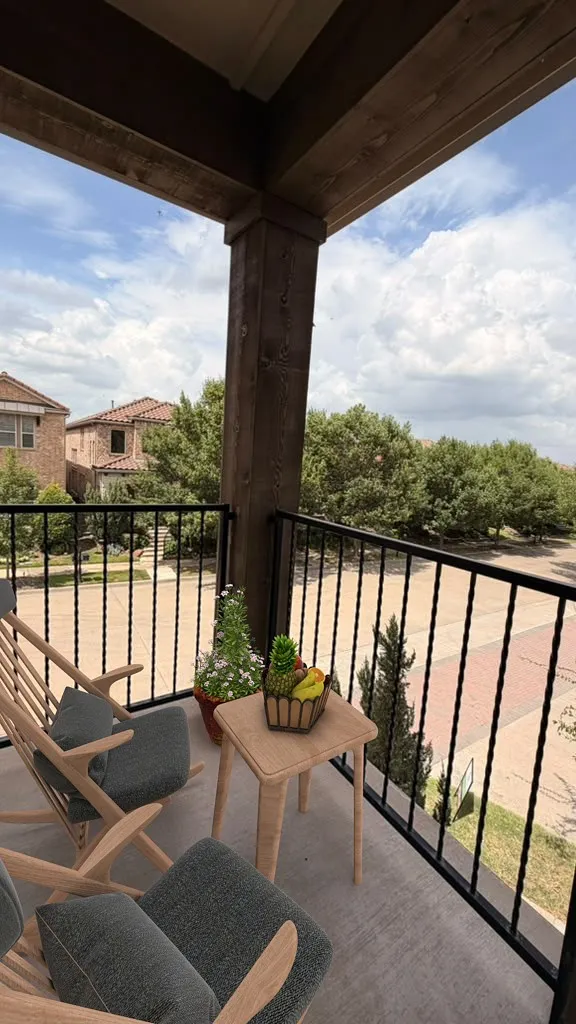 Single Family Residence For Sale in Dallas County , 6683 Escondido Street, Irving, Texas 75039, 4 Bedroom, 5 Bathroom, 2 Garage spaces, 3,016 Sqft, built in 2016, mls#21401046, Real Estate Agent in Irving, Homes For Sale in Dallas county, Homes For Sale in Irving, Realtor in Irving Texas, Real Estate Brokerage Independent Realty Texas, Luminita Cordes Realtor