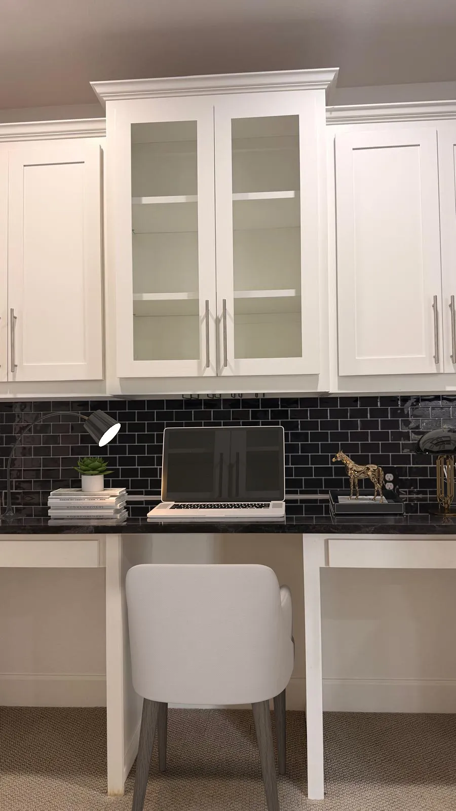 Single Family Residence For Sale in Dallas County , 6683 Escondido Street, Irving, Texas 75039, 4 Bedroom, 5 Bathroom, 2 Garage spaces, 3,016 Sqft, built in 2016, mls#21401046, Real Estate Agent in Irving, Homes For Sale in Dallas county, Homes For Sale in Irving, Realtor in Irving Texas, Real Estate Brokerage Independent Realty Texas, Luminita Cordes Realtor