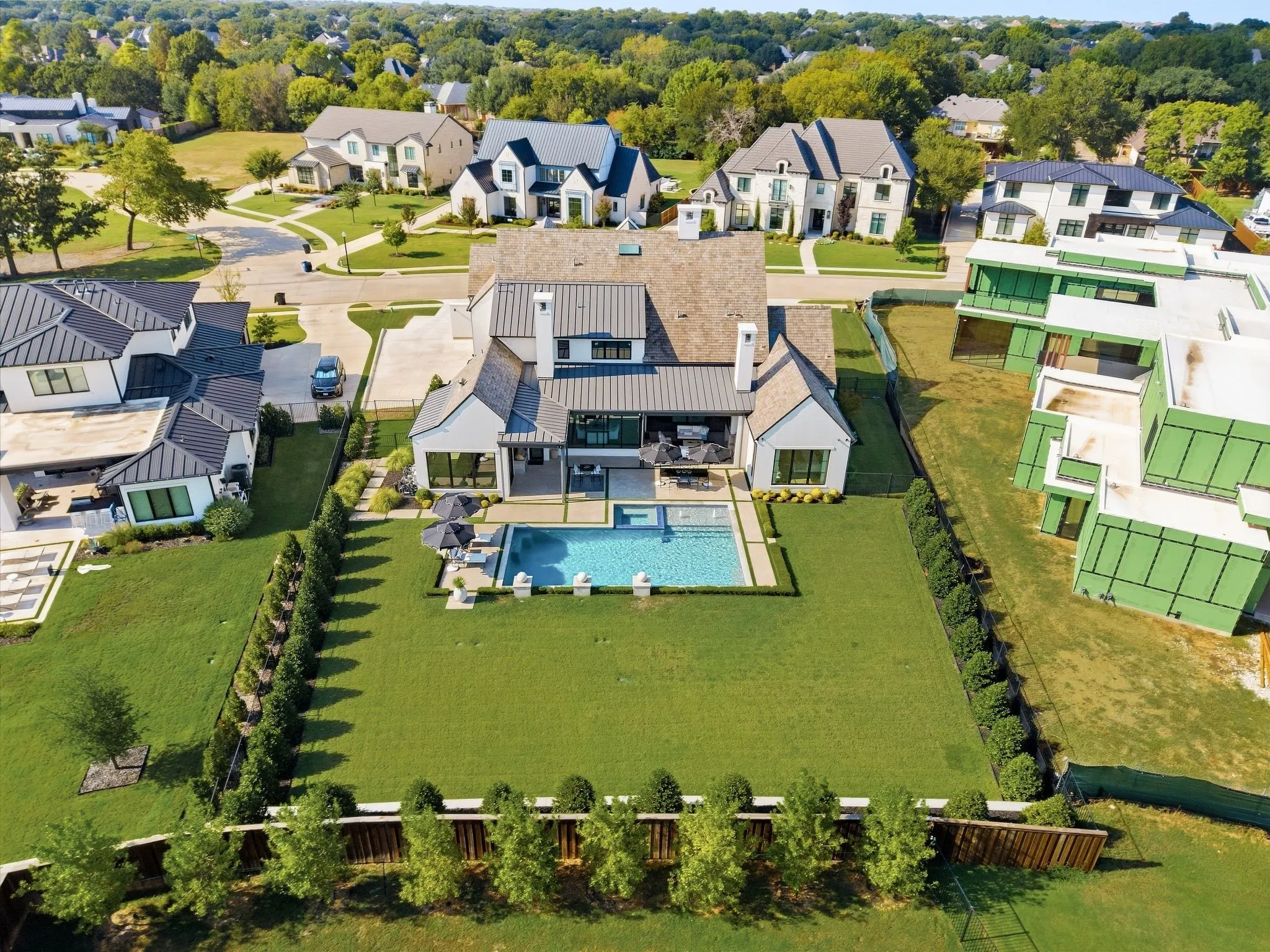 Single Family Residence For Sale in Tarrant County , 805 Stacy Drive, Southlake, Texas 76092, 5 Bedroom, 6 Bathroom, 3 Garage spaces, 5,608 Sqft, built in 2023, mls#21394014, Real Estate Agent in Southlake, Homes For Sale in Tarrant county, Homes For Sale in Southlake, Realtor in Southlake Texas, Real Estate Brokerage Independent Realty Texas, Luminita Cordes Realtor