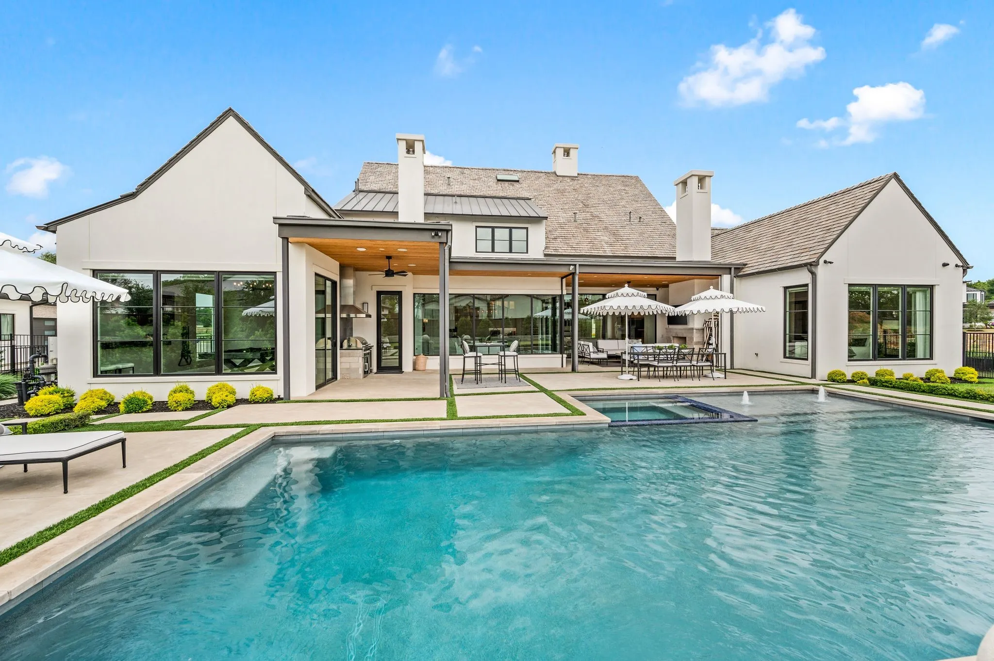 Single Family Residence For Sale in Tarrant County , 805 Stacy Drive, Southlake, Texas 76092, 5 Bedroom, 6 Bathroom, 3 Garage spaces, 5,608 Sqft, built in 2023, mls#21394014, Real Estate Agent in Southlake, Homes For Sale in Tarrant county, Homes For Sale in Southlake, Realtor in Southlake Texas, Real Estate Brokerage Independent Realty Texas, Luminita Cordes Realtor