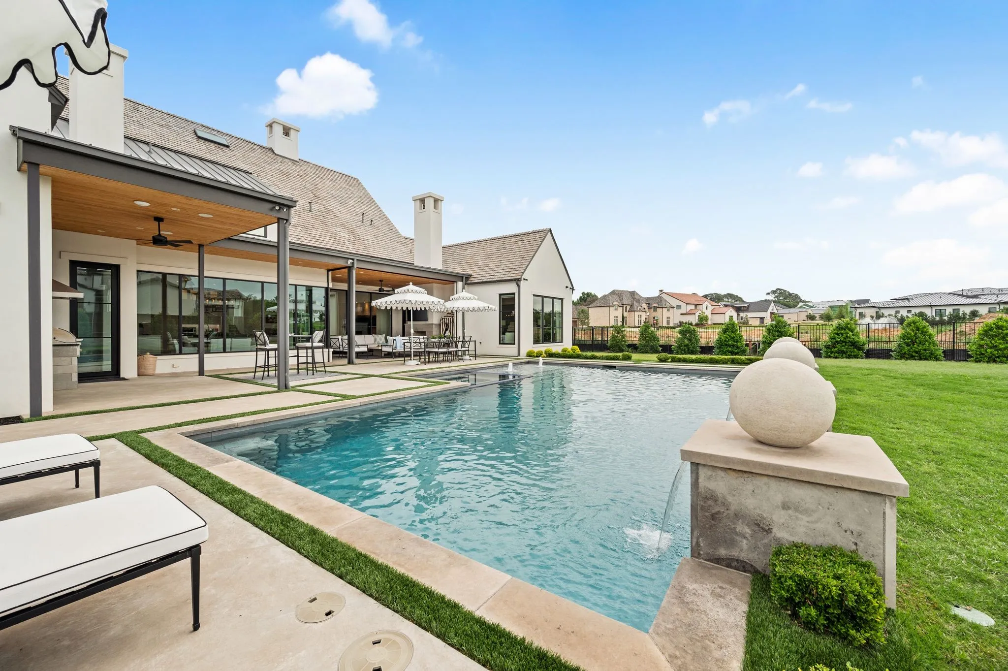 Single Family Residence For Sale in Tarrant County , 805 Stacy Drive, Southlake, Texas 76092, 5 Bedroom, 6 Bathroom, 3 Garage spaces, 5,608 Sqft, built in 2023, mls#21394014, Real Estate Agent in Southlake, Homes For Sale in Tarrant county, Homes For Sale in Southlake, Realtor in Southlake Texas, Real Estate Brokerage Independent Realty Texas, Luminita Cordes Realtor