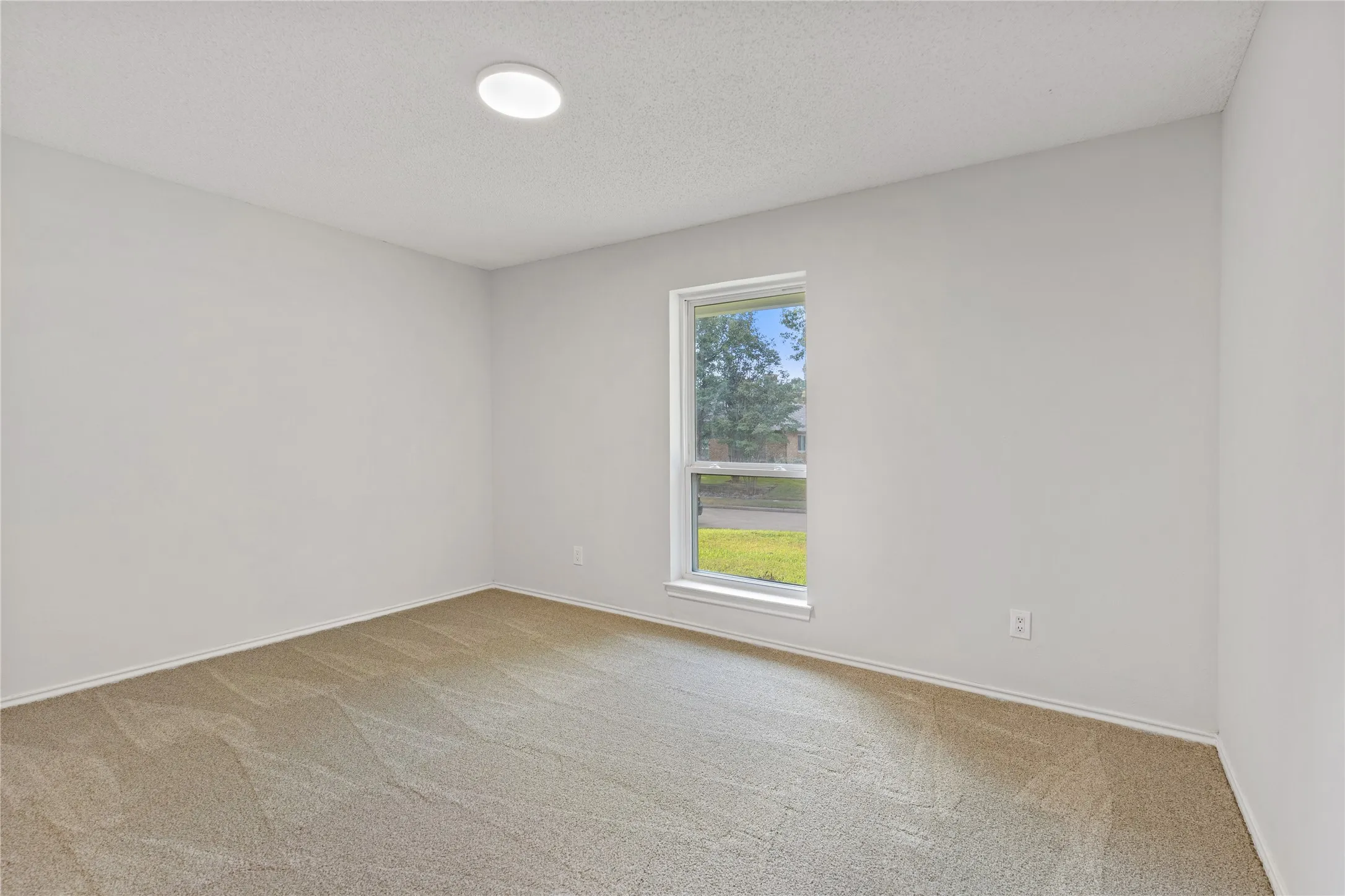 Single Family Residence For Sale in Collin County , 3549 Arbuckle Drive, Plano, Texas 75075, 4 Bedroom, 3 Bathroom, 2 Garage spaces, 2,313 Sqft, built in 1980, mls#21398647, Real Estate Agent in Plano, Homes For Sale in Collin county, Homes For Sale in Plano, Realtor in Plano Texas, Real Estate Brokerage Independent Realty Texas, Luminita Cordes Realtor