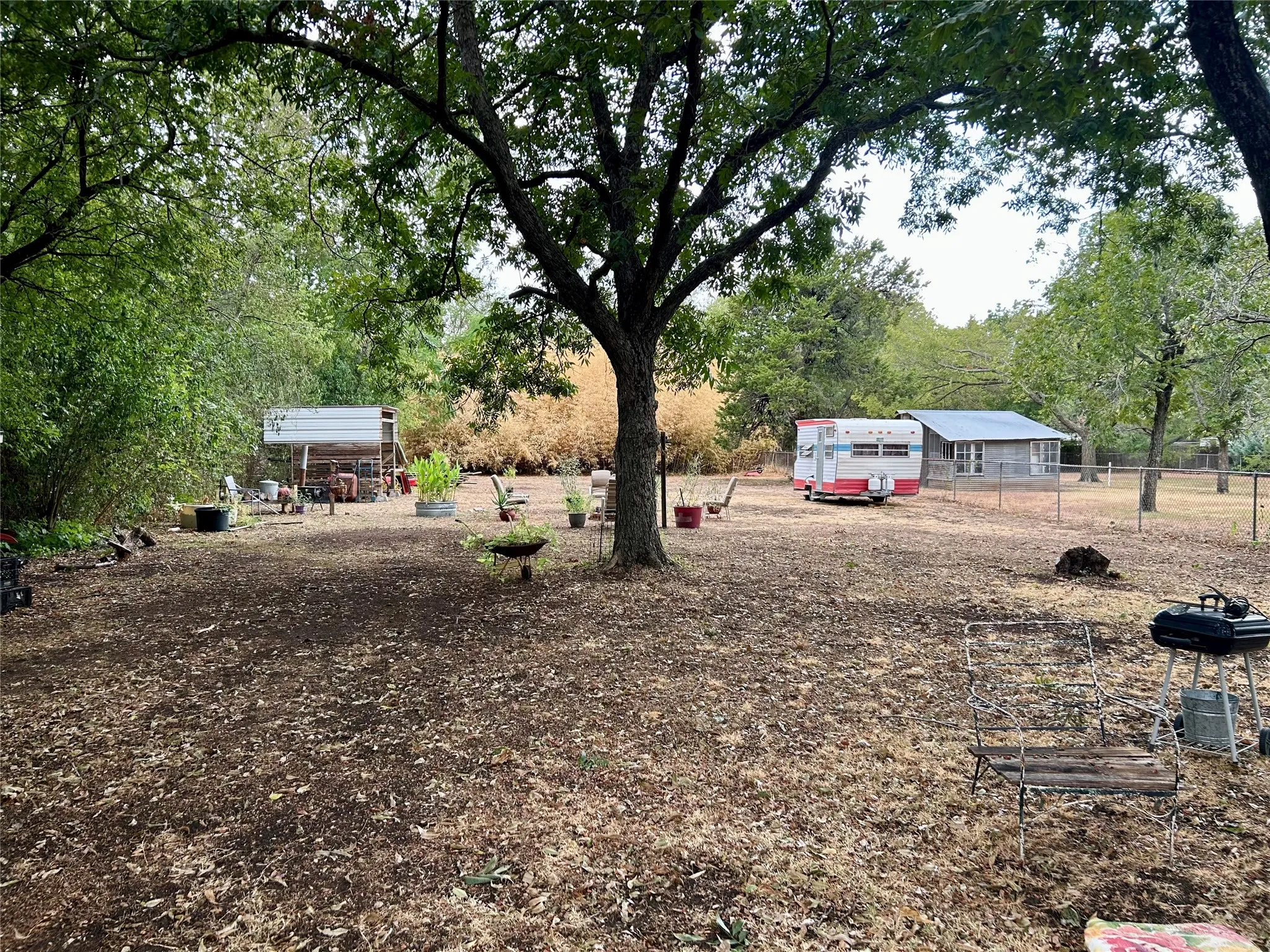 Single Family Residence For Sale in Mc Lennan County , 3428 N 27th Street, Waco, Texas 76708, 2 Bedroom, 1 Bathroom, Garage spaces, 883 Sqft, built in 1948, mls#21401025, Real Estate Agent in Waco, Homes For Sale in Mc Lennan county, Homes For Sale in Waco, Realtor in Waco Texas, Real Estate Brokerage Independent Realty Texas, Luminita Cordes Realtor
