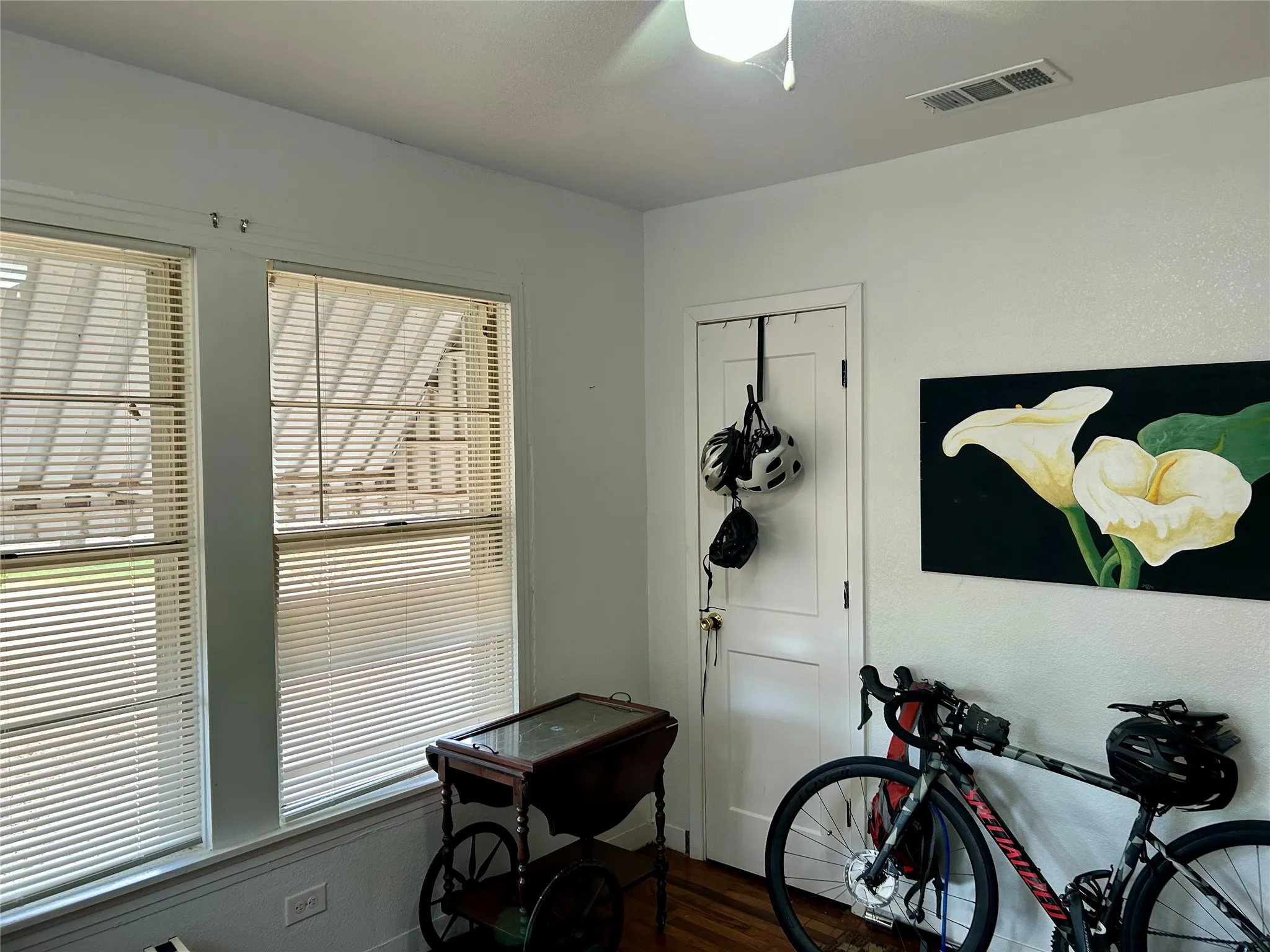Single Family Residence For Sale in Mc Lennan County , 3428 N 27th Street, Waco, Texas 76708, 2 Bedroom, 1 Bathroom, Garage spaces, 883 Sqft, built in 1948, mls#21401025, Real Estate Agent in Waco, Homes For Sale in Mc Lennan county, Homes For Sale in Waco, Realtor in Waco Texas, Real Estate Brokerage Independent Realty Texas, Luminita Cordes Realtor