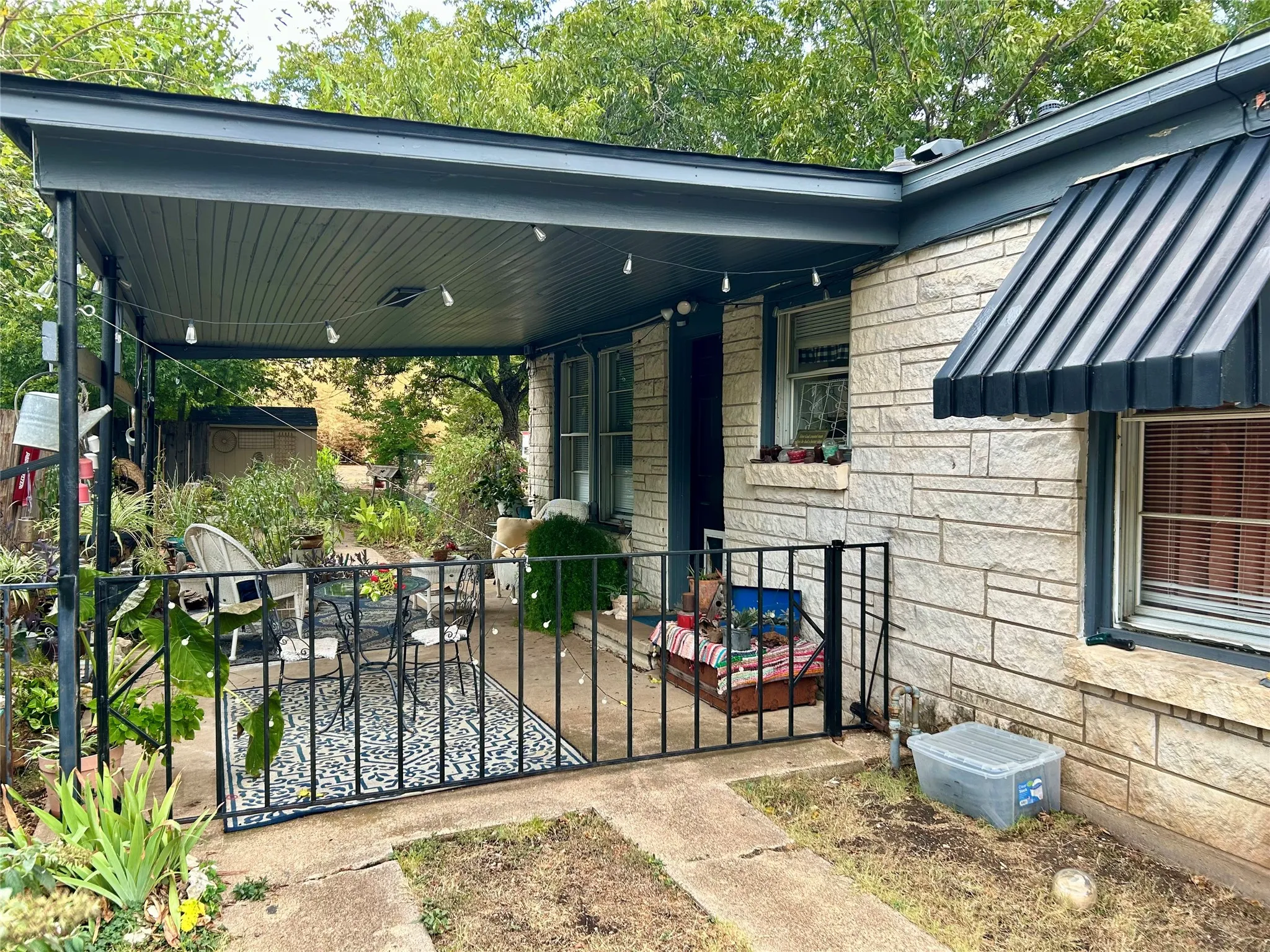 Single Family Residence For Sale in Mc Lennan County , 3428 N 27th Street, Waco, Texas 76708, 2 Bedroom, 1 Bathroom, Garage spaces, 883 Sqft, built in 1948, mls#21401025, Real Estate Agent in Waco, Homes For Sale in Mc Lennan county, Homes For Sale in Waco, Realtor in Waco Texas, Real Estate Brokerage Independent Realty Texas, Luminita Cordes Realtor