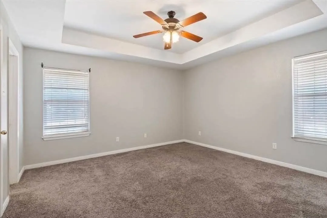 Single Family Residence For Sale in Mc Lennan County , 706 Rolling Hills Drive, Hewitt, Texas 76643, 3 Bedroom, 2 Bathroom, 2 Garage spaces, 1,349 Sqft, built in 1995, mls#21400904, Real Estate Agent in Hewitt, Homes For Sale in Mc Lennan county, Homes For Sale in Hewitt, Realtor in Hewitt Texas, Real Estate Brokerage Independent Realty Texas, Luminita Cordes Realtor