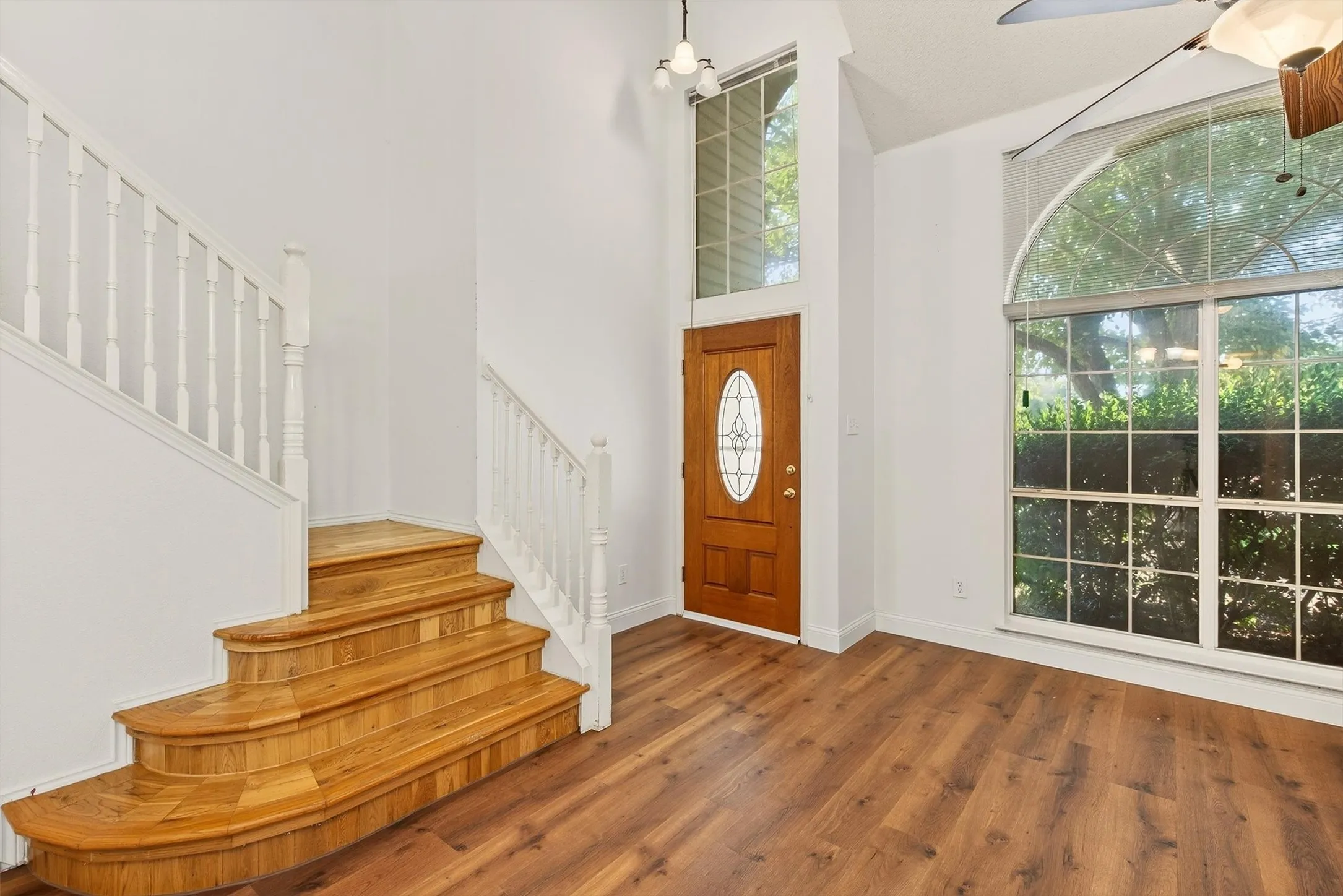 Single Family Residence For Rent in Collin County , 3100 Verbena Drive, Plano, Texas 75075, 3 Bedroom, 3 Bathroom, 2 Garage spaces, 2,043 Sqft, built in 1995, mls#21397151, Real Estate Agent in Plano, Homes For Rent in Collin county, Homes For Rent in Plano, Realtor in Plano Texas, Real Estate Brokerage Independent Realty Texas, Luminita Cordes Realtor