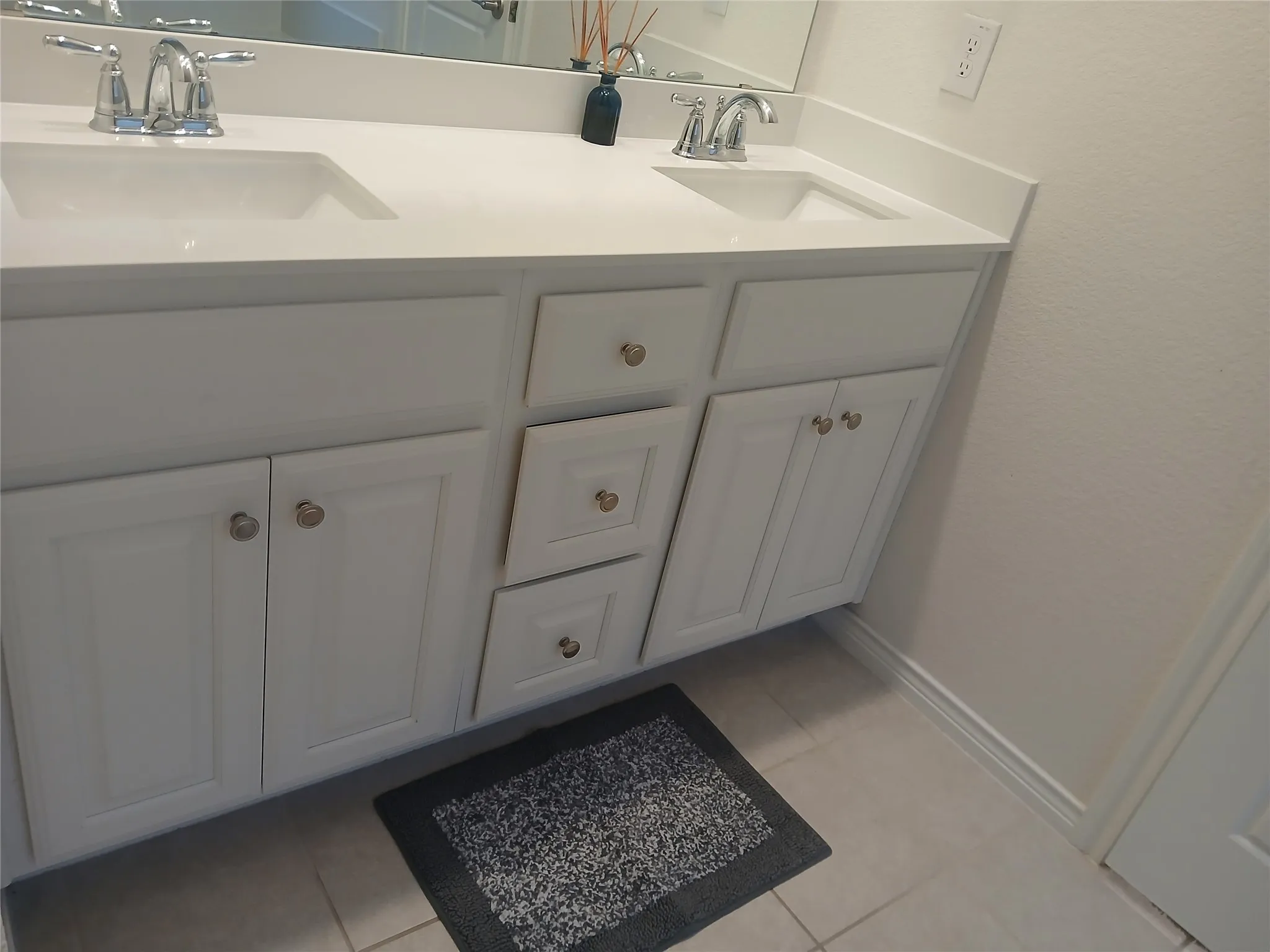 Single Family Residence For Sale in Kaufman County , 3943 Sidney Lane, Heath, Texas 75126, 4 Bedroom, 3 Bathroom, 2 Garage spaces, 2,539 Sqft, built in 2022, mls#21400267, Real Estate Agent in Heath, Homes For Sale in Kaufman county, Homes For Sale in Heath, Realtor in Heath Texas, Real Estate Brokerage Independent Realty Texas, Luminita Cordes Realtor