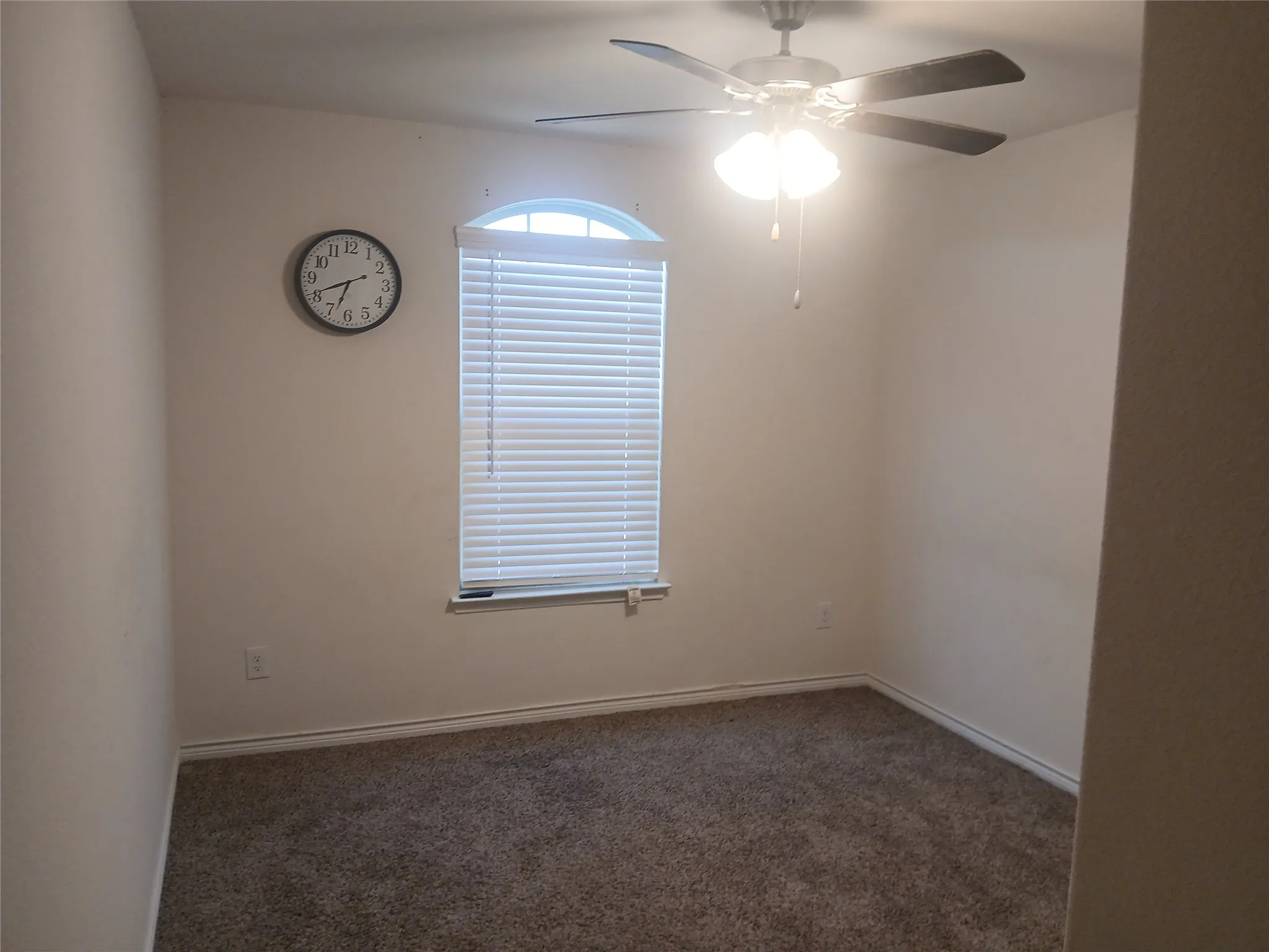 Single Family Residence For Sale in Kaufman County , 3943 Sidney Lane, Heath, Texas 75126, 4 Bedroom, 3 Bathroom, 2 Garage spaces, 2,539 Sqft, built in 2022, mls#21400267, Real Estate Agent in Heath, Homes For Sale in Kaufman county, Homes For Sale in Heath, Realtor in Heath Texas, Real Estate Brokerage Independent Realty Texas, Luminita Cordes Realtor