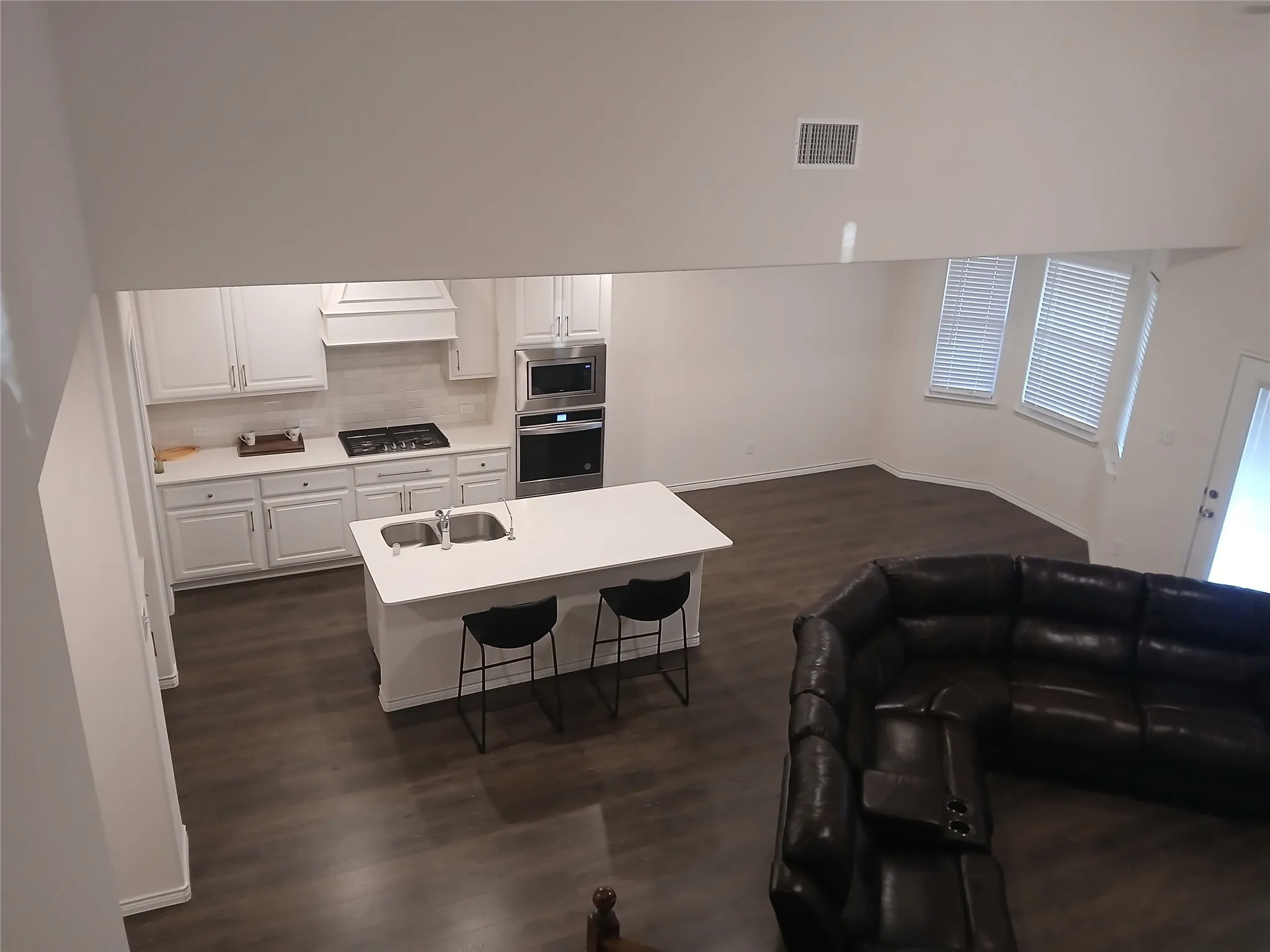 Single Family Residence For Sale in Kaufman County , 3943 Sidney Lane, Heath, Texas 75126, 4 Bedroom, 3 Bathroom, 2 Garage spaces, 2,539 Sqft, built in 2022, mls#21400267, Real Estate Agent in Heath, Homes For Sale in Kaufman county, Homes For Sale in Heath, Realtor in Heath Texas, Real Estate Brokerage Independent Realty Texas, Luminita Cordes Realtor