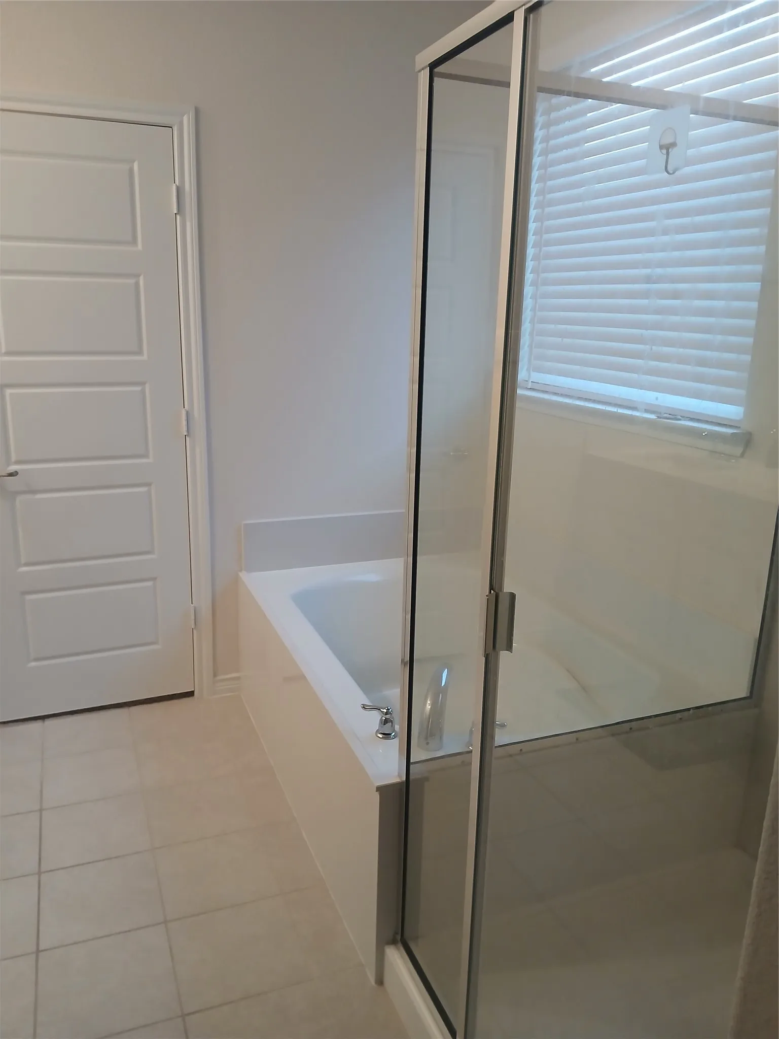 Single Family Residence For Sale in Kaufman County , 3943 Sidney Lane, Heath, Texas 75126, 4 Bedroom, 3 Bathroom, 2 Garage spaces, 2,539 Sqft, built in 2022, mls#21400267, Real Estate Agent in Heath, Homes For Sale in Kaufman county, Homes For Sale in Heath, Realtor in Heath Texas, Real Estate Brokerage Independent Realty Texas, Luminita Cordes Realtor
