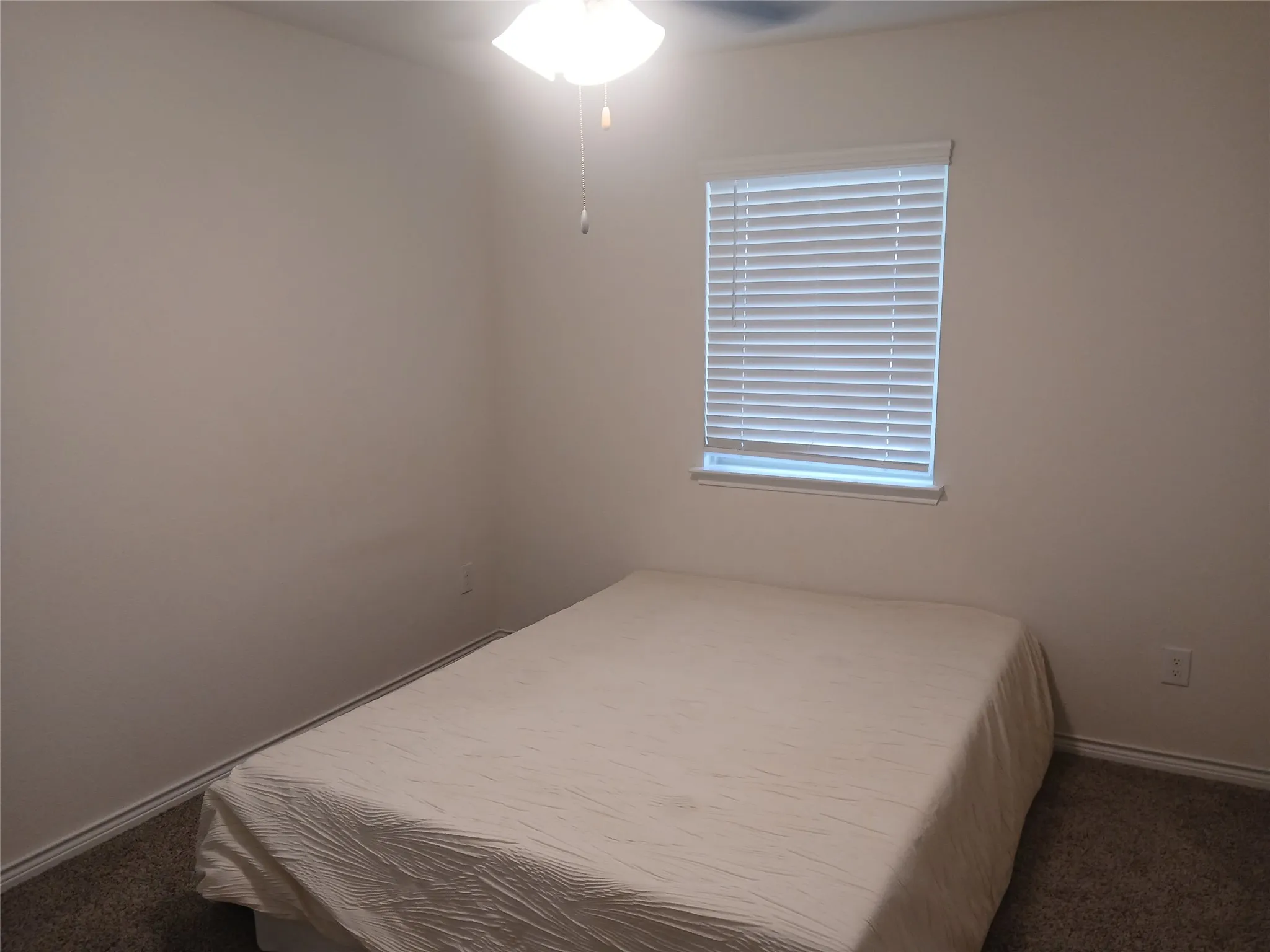 Single Family Residence For Sale in Kaufman County , 3943 Sidney Lane, Heath, Texas 75126, 4 Bedroom, 3 Bathroom, 2 Garage spaces, 2,539 Sqft, built in 2022, mls#21400267, Real Estate Agent in Heath, Homes For Sale in Kaufman county, Homes For Sale in Heath, Realtor in Heath Texas, Real Estate Brokerage Independent Realty Texas, Luminita Cordes Realtor
