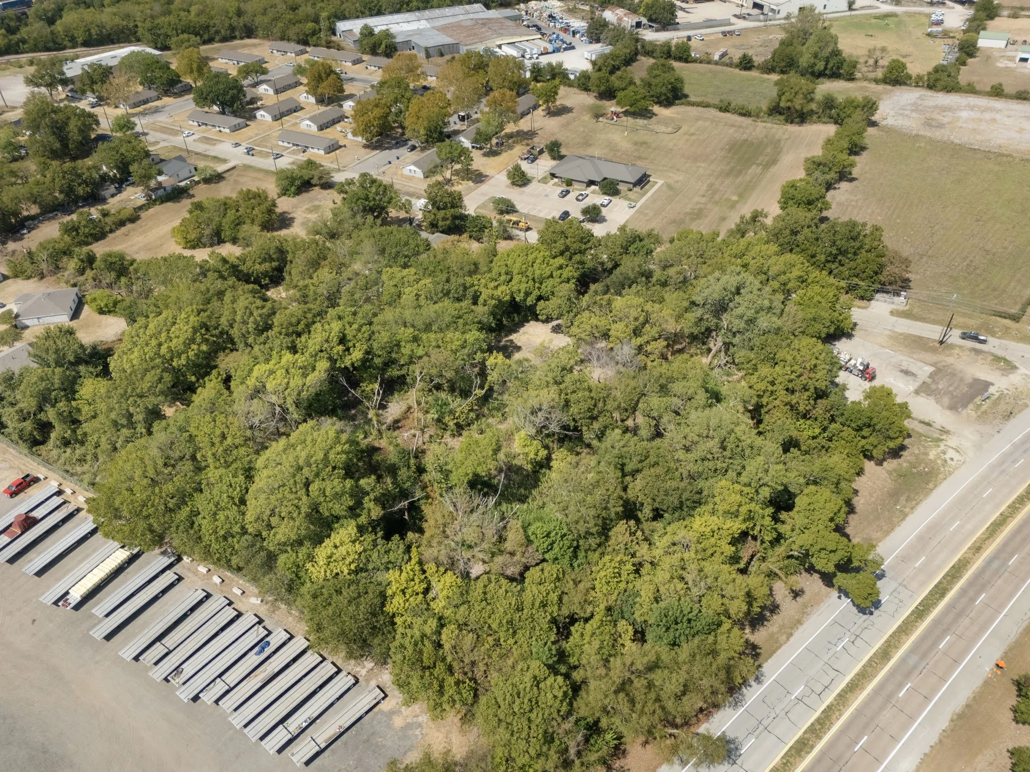 Unimproved Land For Sale in Ellis County , 307 Arnold Street, Ennis, Texas 75119, 0, 0, Garage spaces, 0 Sqft, built in 0, mls#21399106, Real Estate Agent in Ennis, Homes For Sale in Ellis county, Homes For Sale in Ennis, Realtor in Ennis Texas, Real Estate Brokerage Independent Realty Texas, Luminita Cordes Realtor