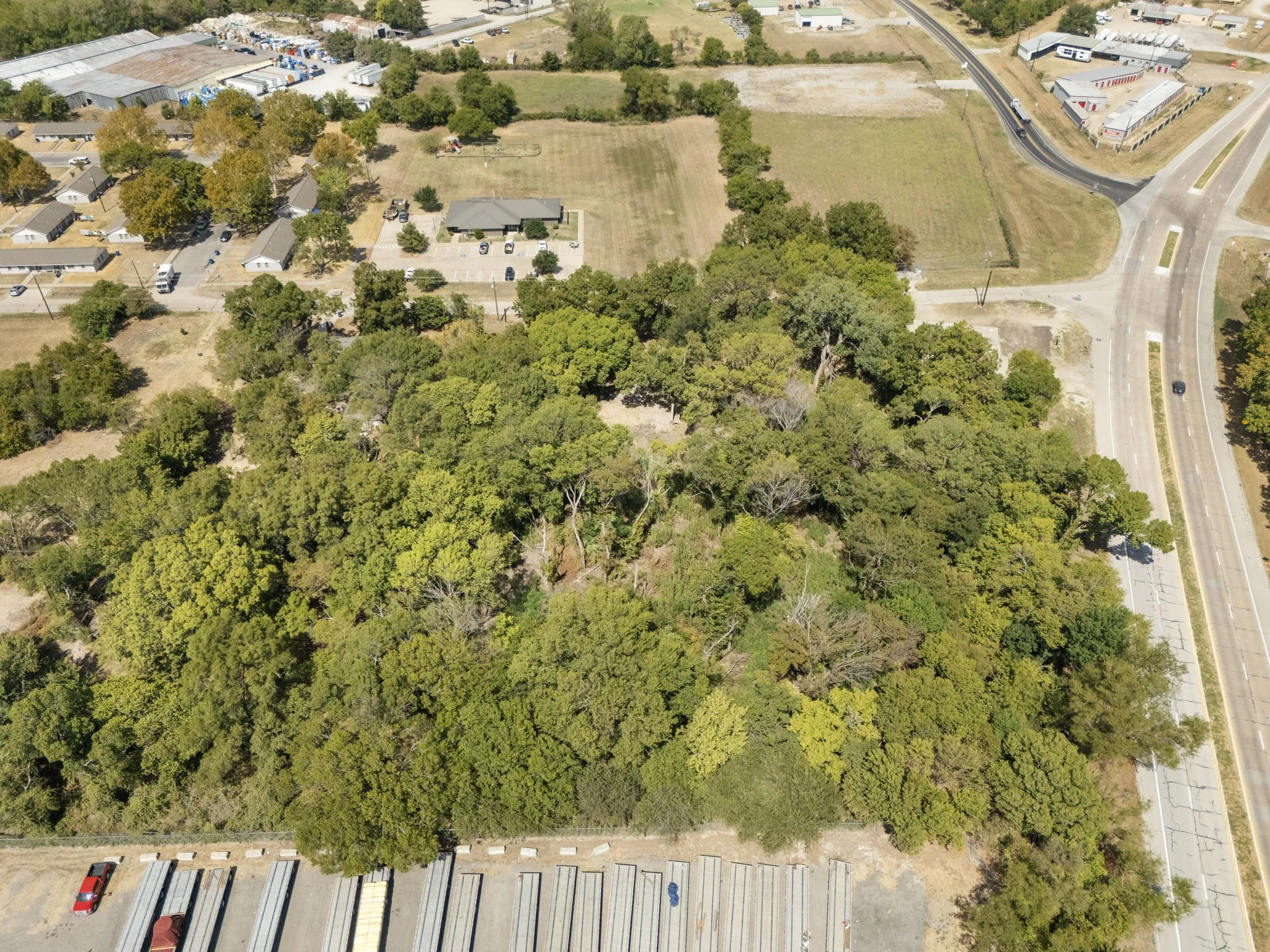 Unimproved Land For Sale in Ellis County , 307 Arnold Street, Ennis, Texas 75119, 0, 0, Garage spaces, 0 Sqft, built in 0, mls#21399106, Real Estate Agent in Ennis, Homes For Sale in Ellis county, Homes For Sale in Ennis, Realtor in Ennis Texas, Real Estate Brokerage Independent Realty Texas, Luminita Cordes Realtor