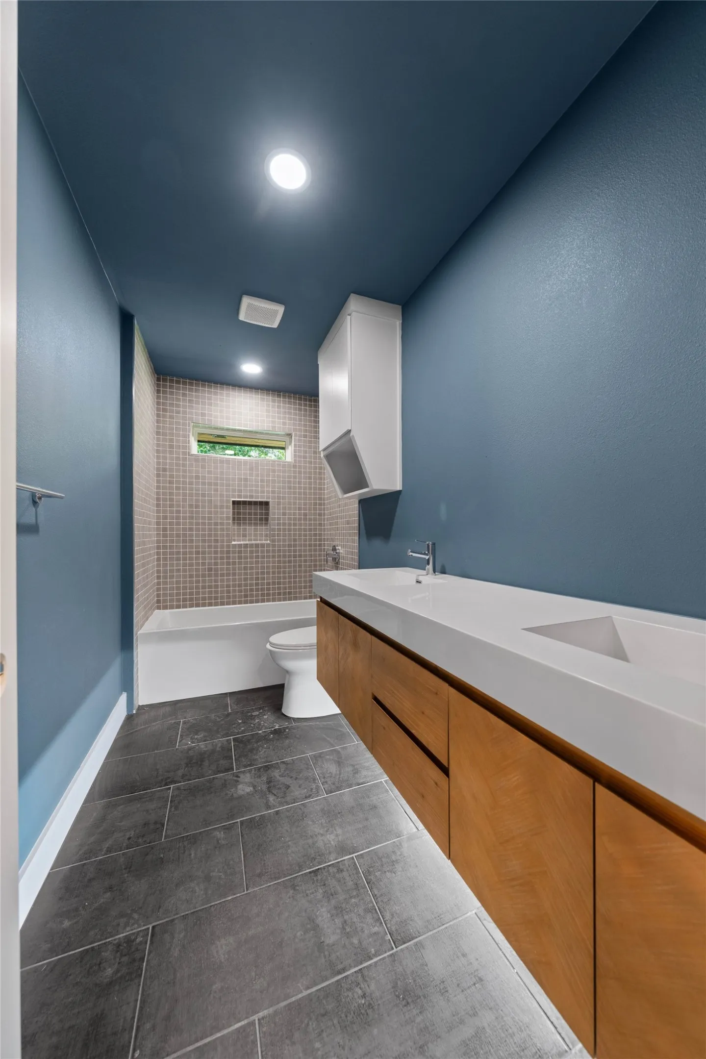 Installed soon: light fixtures, mirrors and hardware