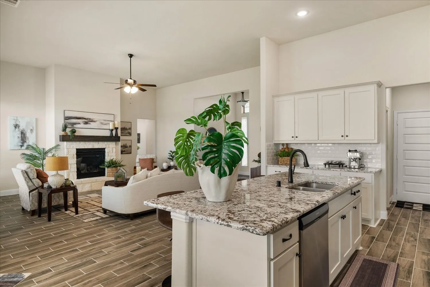 Single Family Residence For Sale in Hunt County , 8200 Honeywell Avenue, Greenville, Texas 75402, 4 Bedroom, 4 Bathroom, 3 Garage spaces, 2,665 Sqft, built in 2024, mls#21398775, Real Estate Agent in Greenville, Homes For Sale in Hunt county, Homes For Sale in Greenville, Realtor in Greenville Texas, Real Estate Brokerage Independent Realty Texas, Luminita Cordes Realtor