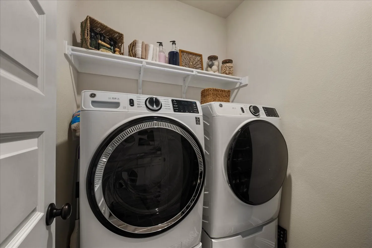 Single Family Residence For Sale in Hunt County , 8200 Honeywell Avenue, Greenville, Texas 75402, 4 Bedroom, 4 Bathroom, 3 Garage spaces, 2,665 Sqft, built in 2024, mls#21398775, Real Estate Agent in Greenville, Homes For Sale in Hunt county, Homes For Sale in Greenville, Realtor in Greenville Texas, Real Estate Brokerage Independent Realty Texas, Luminita Cordes Realtor