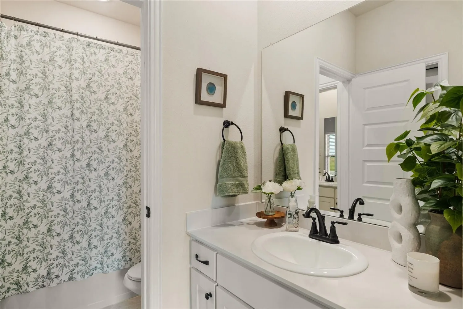 Single Family Residence For Sale in Hunt County , 8200 Honeywell Avenue, Greenville, Texas 75402, 4 Bedroom, 4 Bathroom, 3 Garage spaces, 2,665 Sqft, built in 2024, mls#21398775, Real Estate Agent in Greenville, Homes For Sale in Hunt county, Homes For Sale in Greenville, Realtor in Greenville Texas, Real Estate Brokerage Independent Realty Texas, Luminita Cordes Realtor