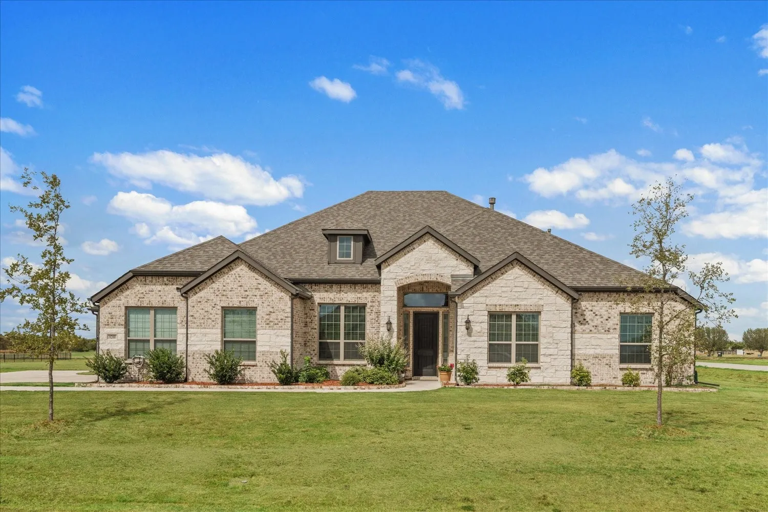 Single Family Residence For Sale in Hunt County , 8200 Honeywell Avenue, Greenville, Texas 75402, 4 Bedroom, 4 Bathroom, 3 Garage spaces, 2,665 Sqft, built in 2024, mls#21398775, Real Estate Agent in Greenville, Homes For Sale in Hunt county, Homes For Sale in Greenville, Realtor in Greenville Texas, Real Estate Brokerage Independent Realty Texas, Luminita Cordes Realtor
