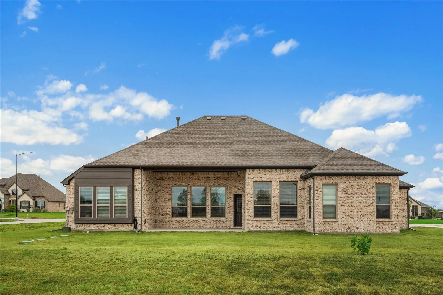 Single Family Residence For Sale in Hunt County , 8200 Honeywell Avenue, Greenville, Texas 75402, 4 Bedroom, 4 Bathroom, 3 Garage spaces, 2,665 Sqft, built in 2024, mls#21398775, Real Estate Agent in Greenville, Homes For Sale in Hunt county, Homes For Sale in Greenville, Realtor in Greenville Texas, Real Estate Brokerage Independent Realty Texas, Luminita Cordes Realtor