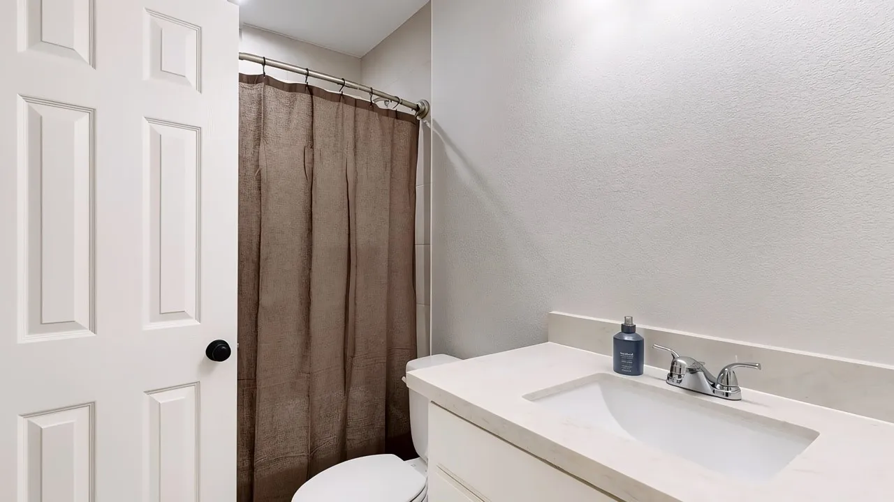Single Family Residence For Sale in Denton County , 11546 Rio Grande Drive, Frisco, Texas 75033, 4 Bedroom, 4 Bathroom, 3 Garage spaces, 4,393 Sqft, built in 2003, mls#21401059, Real Estate Agent in Frisco, Homes For Sale in Denton county, Homes For Sale in Frisco, Realtor in Frisco Texas, Real Estate Brokerage Independent Realty Texas, Luminita Cordes Realtor