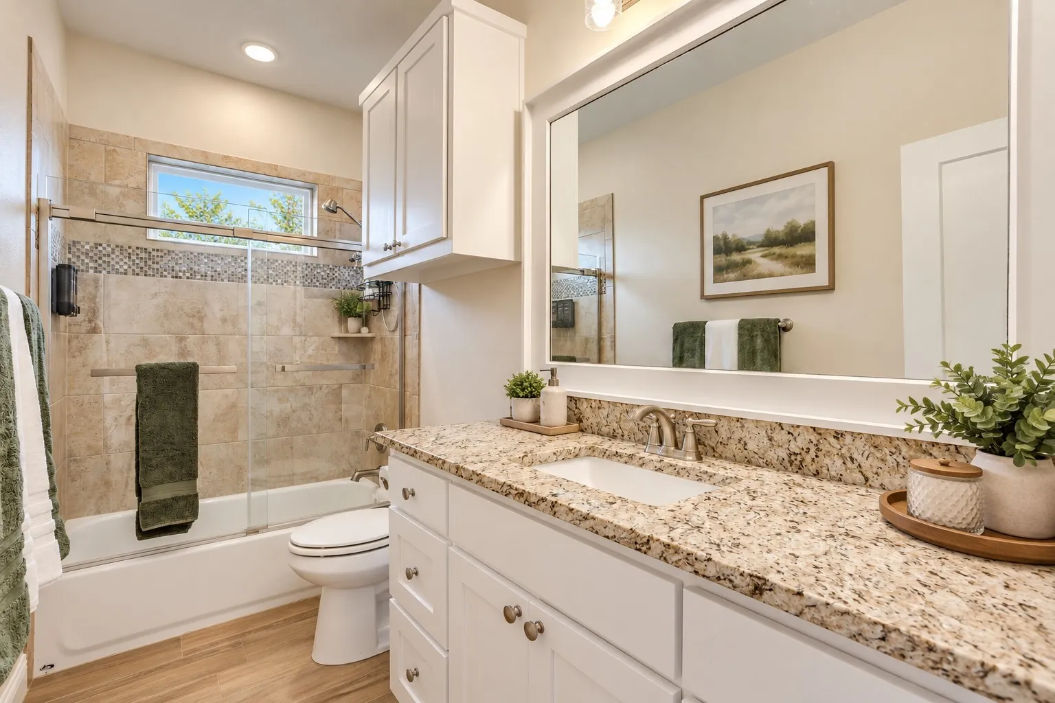 2nd floor hall bath