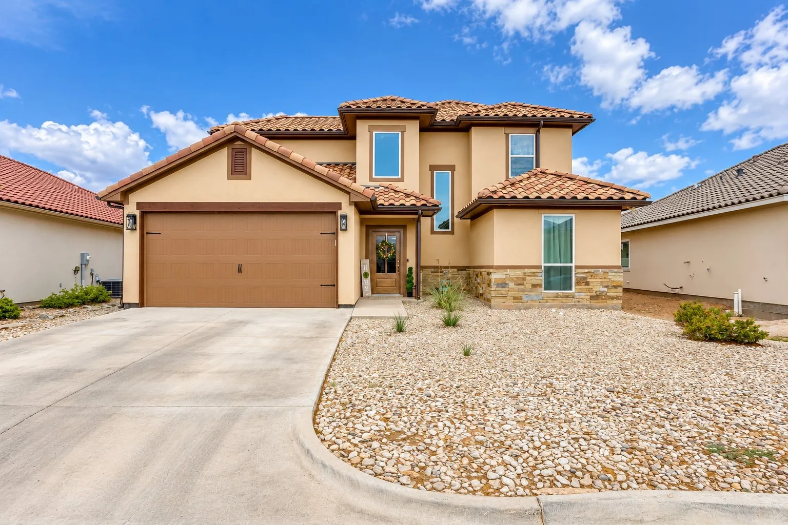 Single Family Residence For Sale in Somervell County , 167 Valley View, Glen Rose, Texas 76043, 5 Bedroom, 3 Bathroom, 2 Garage spaces, 2,629 Sqft, built in 2022, mls#21399196, Real Estate Agent in Glen Rose, Homes For Sale in Somervell county, Homes For Sale in Glen Rose, Realtor in Glen Rose Texas, Real Estate Brokerage Independent Realty Texas, Luminita Cordes Realtor