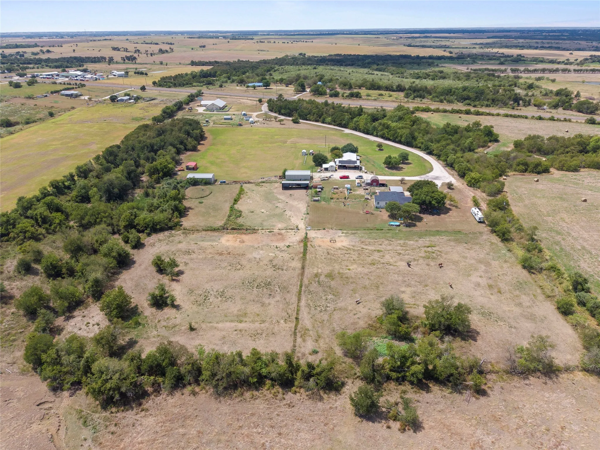 Manufactured Home For Sale in Falls County , 140 Private Road 801, Lott, Texas 76656, 3 Bedroom, 2 Bathroom, Garage spaces, 1,872 Sqft, built in 1997, mls#21401009, Real Estate Agent in Lott, Homes For Sale in Falls county, Homes For Sale in Lott, Realtor in Lott Texas, Real Estate Brokerage Independent Realty Texas, Luminita Cordes Realtor
