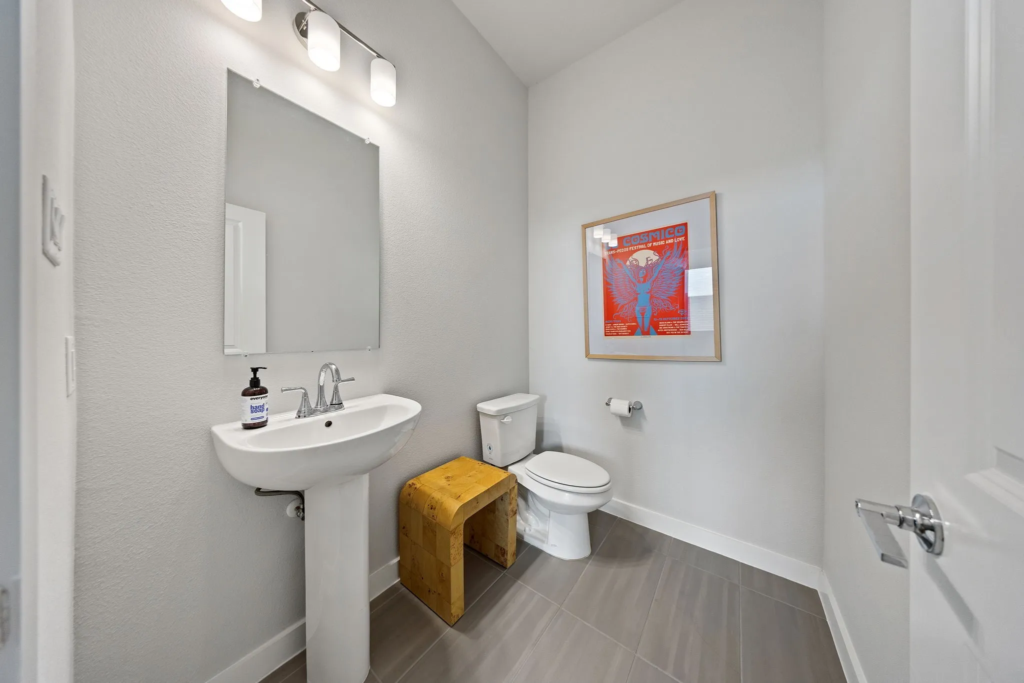 Townhouse For Sale in Collin County , 3464 Heritage Place, Richardson, Texas 75082, 3 Bedroom, 3 Bathroom, 2 Garage spaces, 2,142 Sqft, built in 2023, mls#21399271, Real Estate Agent in Richardson, Homes For Sale in Collin county, Homes For Sale in Richardson, Realtor in Richardson Texas, Real Estate Brokerage Independent Realty Texas, Luminita Cordes Realtor