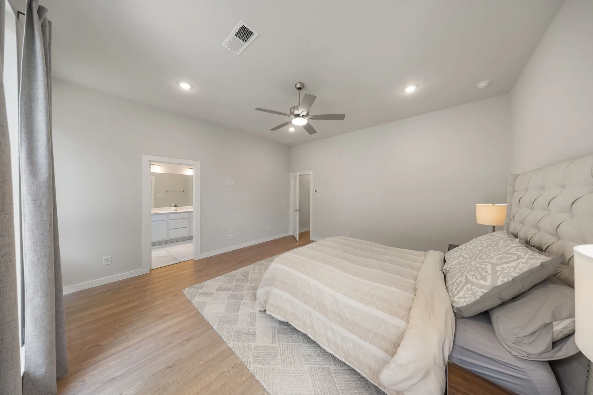 Townhouse For Sale in Collin County , 3464 Heritage Place, Richardson, Texas 75082, 3 Bedroom, 3 Bathroom, 2 Garage spaces, 2,142 Sqft, built in 2023, mls#21399271, Real Estate Agent in Richardson, Homes For Sale in Collin county, Homes For Sale in Richardson, Realtor in Richardson Texas, Real Estate Brokerage Independent Realty Texas, Luminita Cordes Realtor