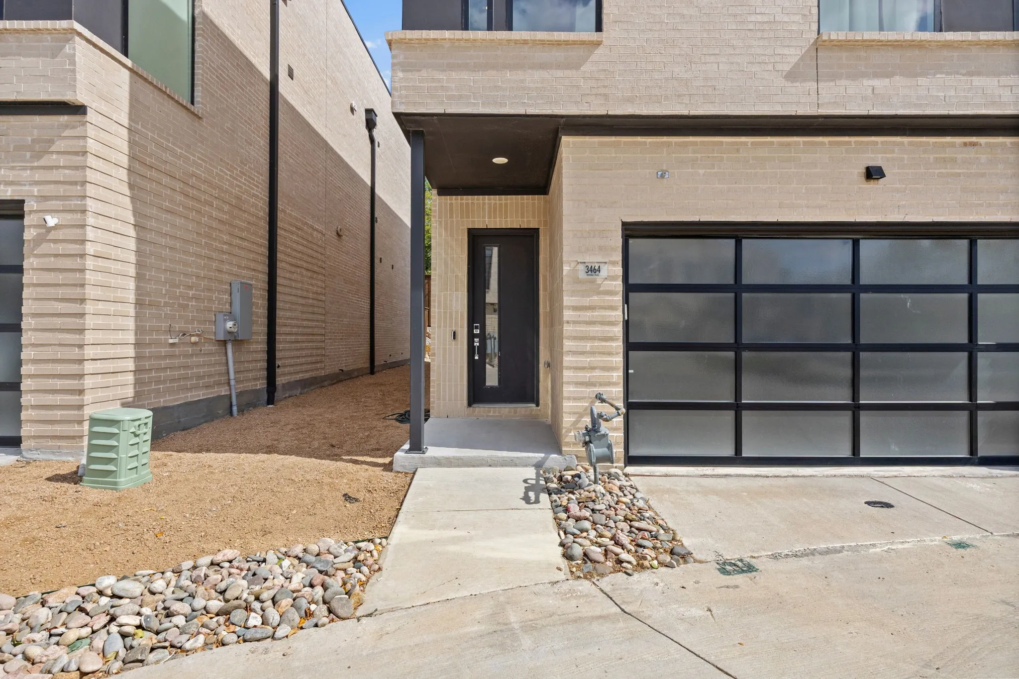 Townhouse For Sale in Collin County , 3464 Heritage Place, Richardson, Texas 75082, 3 Bedroom, 3 Bathroom, 2 Garage spaces, 2,142 Sqft, built in 2023, mls#21399271, Real Estate Agent in Richardson, Homes For Sale in Collin county, Homes For Sale in Richardson, Realtor in Richardson Texas, Real Estate Brokerage Independent Realty Texas, Luminita Cordes Realtor