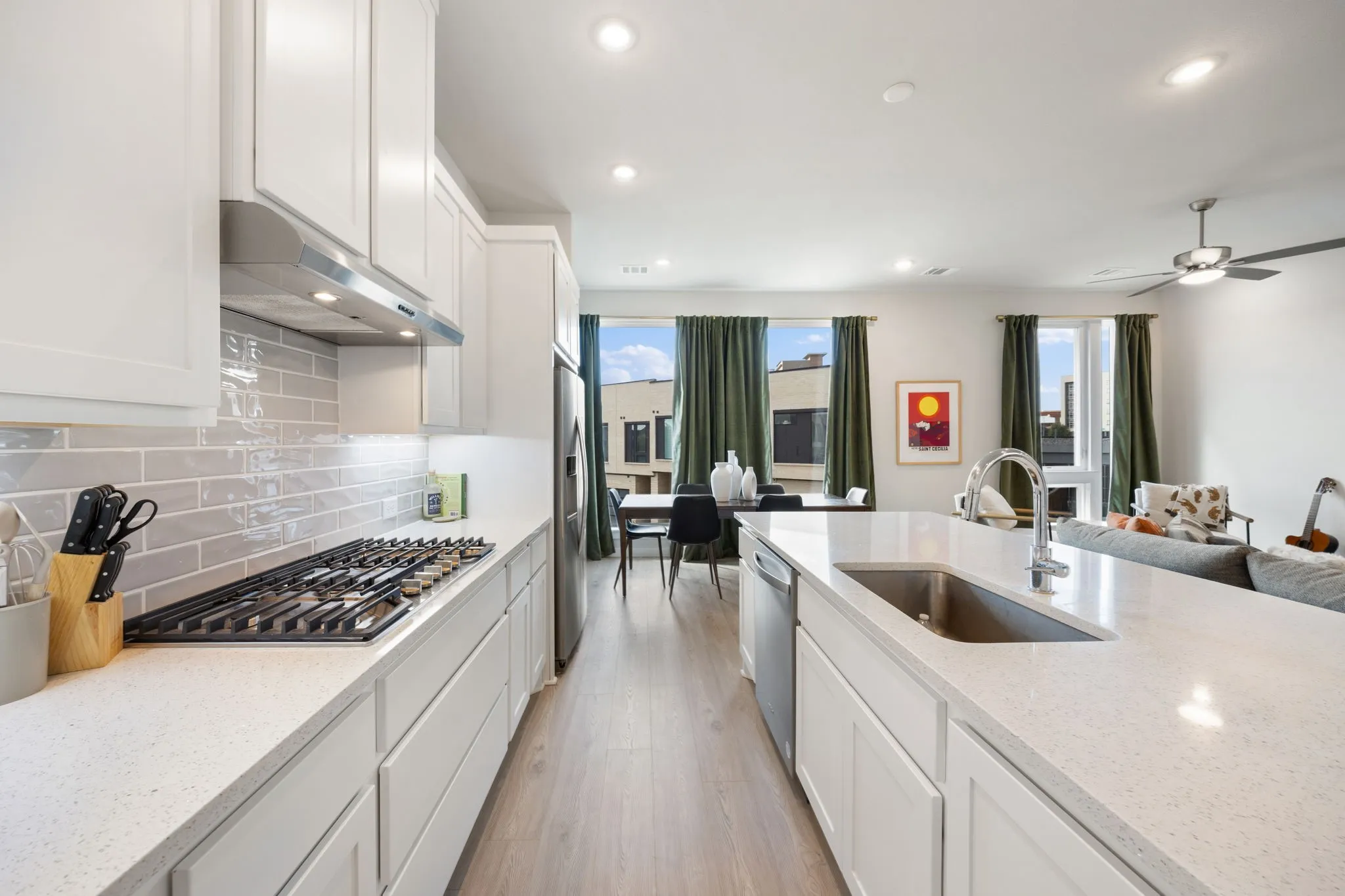 Townhouse For Sale in Collin County , 3464 Heritage Place, Richardson, Texas 75082, 3 Bedroom, 3 Bathroom, 2 Garage spaces, 2,142 Sqft, built in 2023, mls#21399271, Real Estate Agent in Richardson, Homes For Sale in Collin county, Homes For Sale in Richardson, Realtor in Richardson Texas, Real Estate Brokerage Independent Realty Texas, Luminita Cordes Realtor