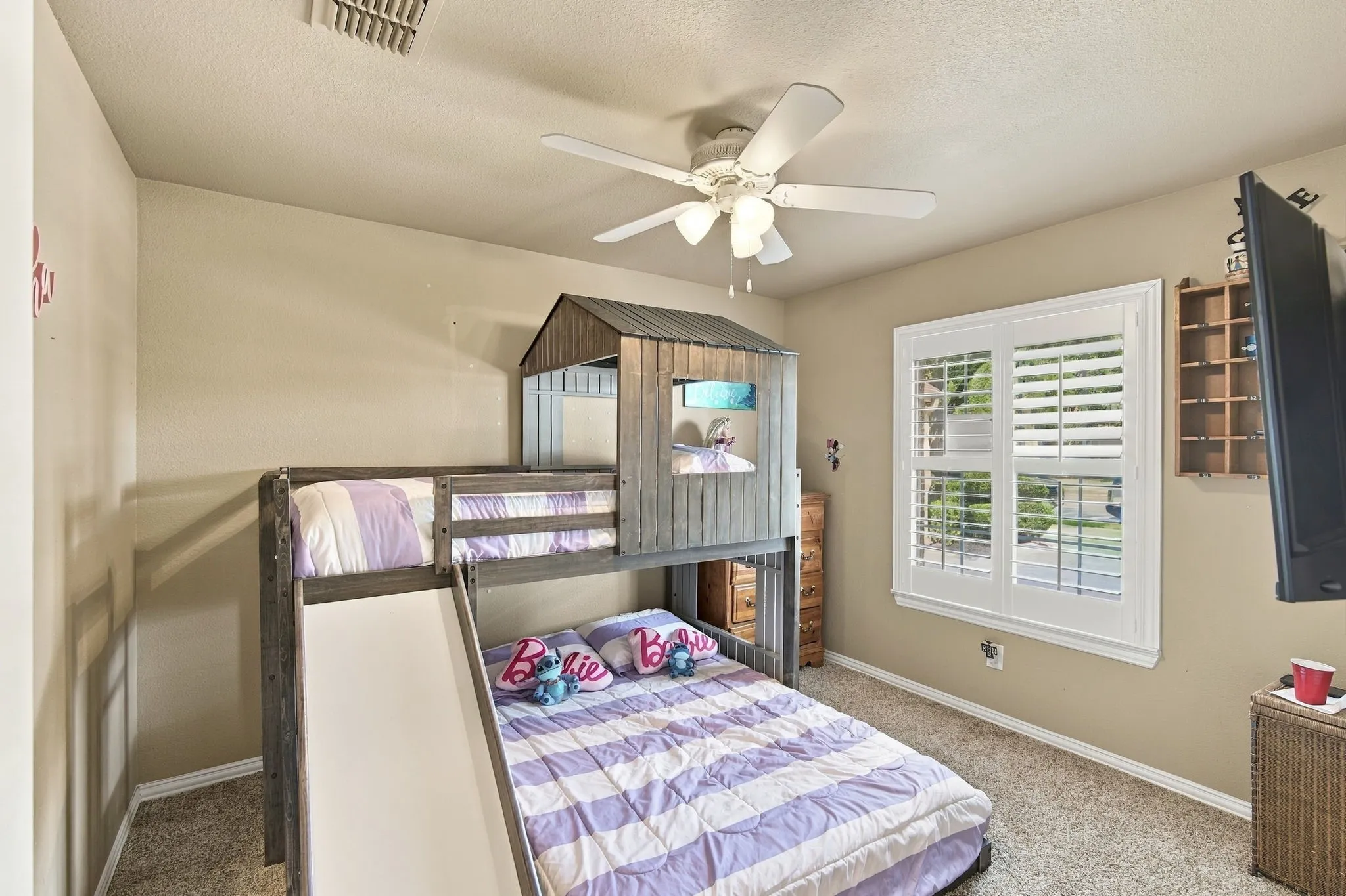 Single Family Residence For Sale in Ellis County , 501 Branchwood Drive, Midlothian, Texas 76065, 3 Bedroom, 2 Bathroom, 2 Garage spaces, 1,872 Sqft, built in 2005, mls#21385335, Real Estate Agent in Midlothian, Homes For Sale in Ellis county, Homes For Sale in Midlothian, Realtor in Midlothian Texas, Real Estate Brokerage Independent Realty Texas, Luminita Cordes Realtor