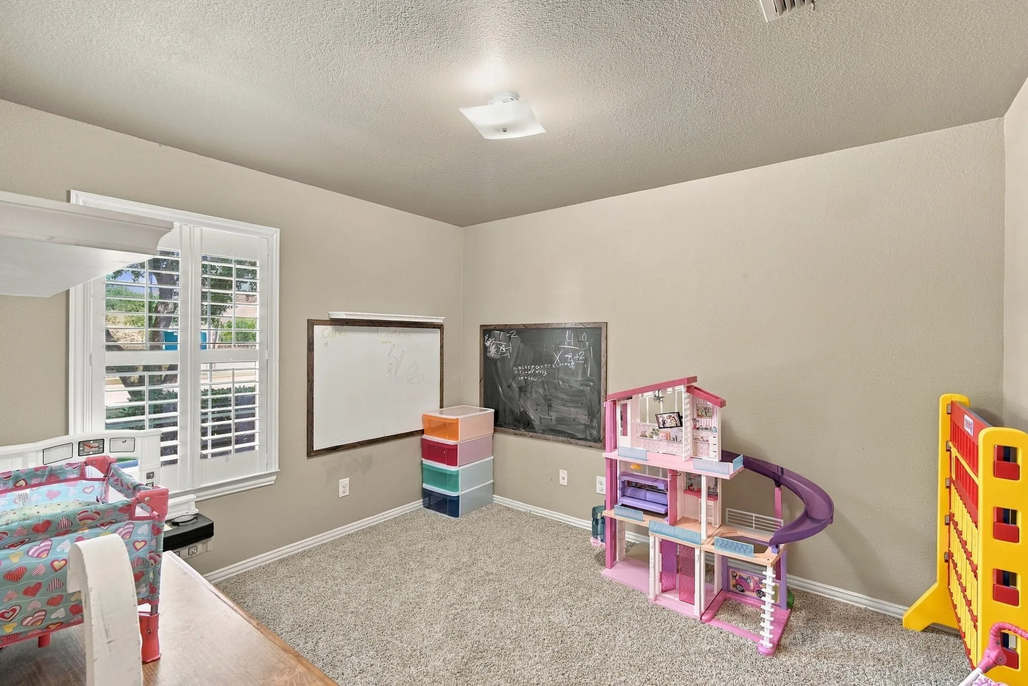Single Family Residence For Sale in Ellis County , 501 Branchwood Drive, Midlothian, Texas 76065, 3 Bedroom, 2 Bathroom, 2 Garage spaces, 1,872 Sqft, built in 2005, mls#21385335, Real Estate Agent in Midlothian, Homes For Sale in Ellis county, Homes For Sale in Midlothian, Realtor in Midlothian Texas, Real Estate Brokerage Independent Realty Texas, Luminita Cordes Realtor