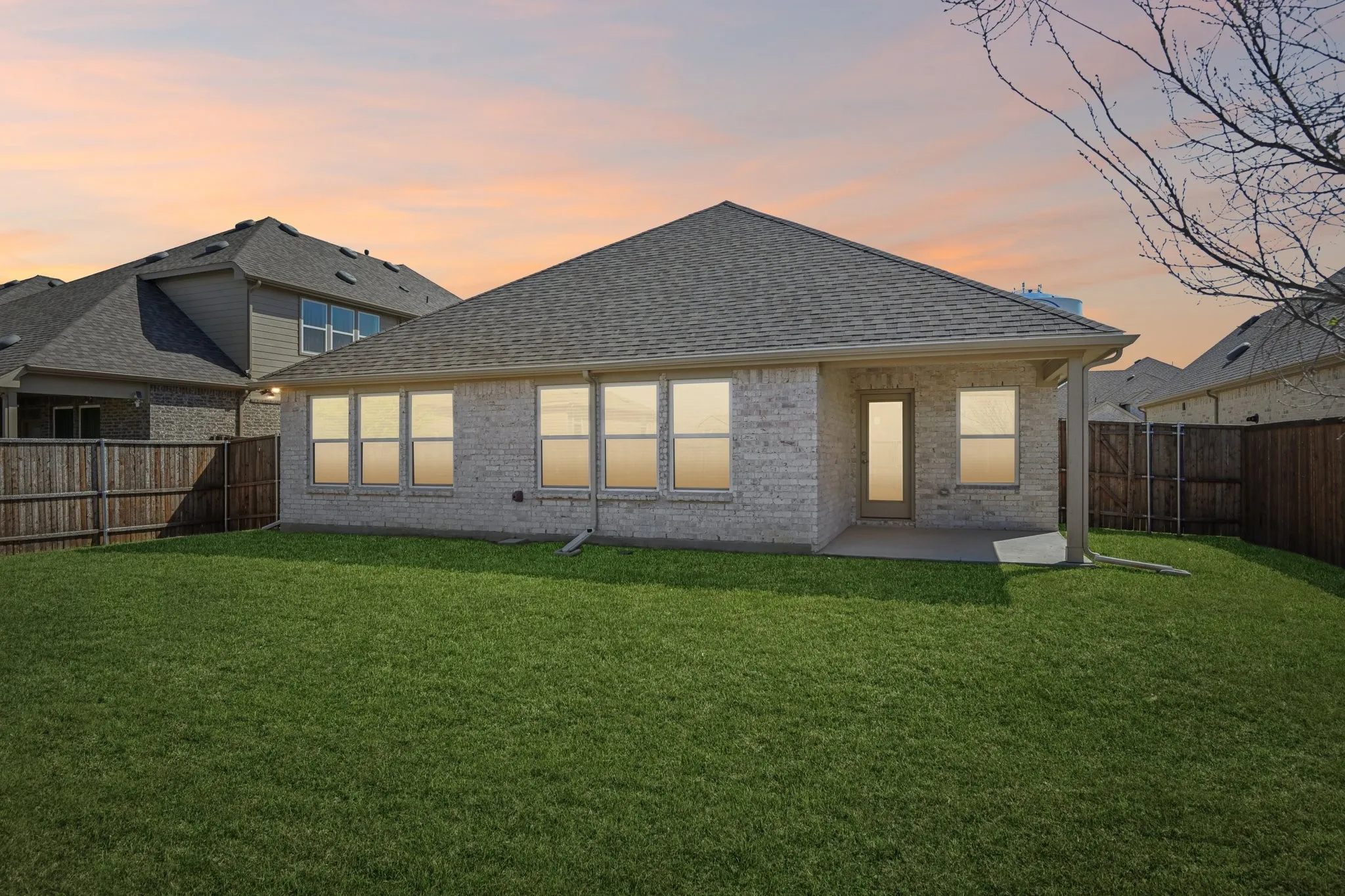 Single Family Residence For Sale in Denton County , 1521 Quentin Drive, Aubrey, Texas 76227, 3 Bedroom, 2 Bathroom, 2 Garage spaces, 1,815 Sqft, built in 2023, mls#21398439, Real Estate Agent in Aubrey, Homes For Sale in Denton county, Homes For Sale in Aubrey, Realtor in Aubrey Texas, Real Estate Brokerage Independent Realty Texas, Luminita Cordes Realtor