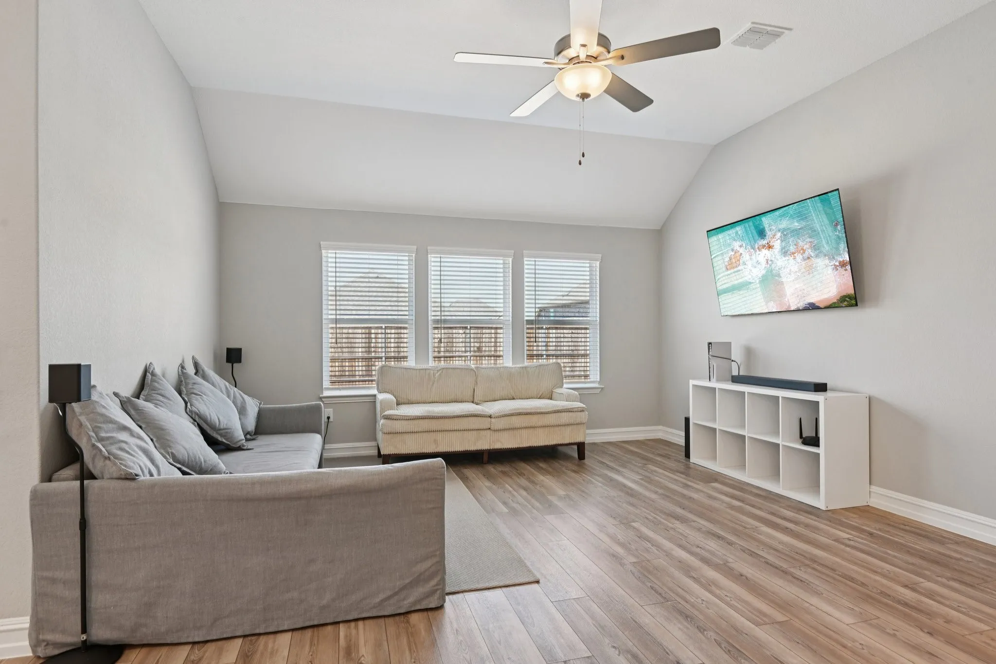 Single Family Residence For Sale in Denton County , 1521 Quentin Drive, Aubrey, Texas 76227, 3 Bedroom, 2 Bathroom, 2 Garage spaces, 1,815 Sqft, built in 2023, mls#21398439, Real Estate Agent in Aubrey, Homes For Sale in Denton county, Homes For Sale in Aubrey, Realtor in Aubrey Texas, Real Estate Brokerage Independent Realty Texas, Luminita Cordes Realtor