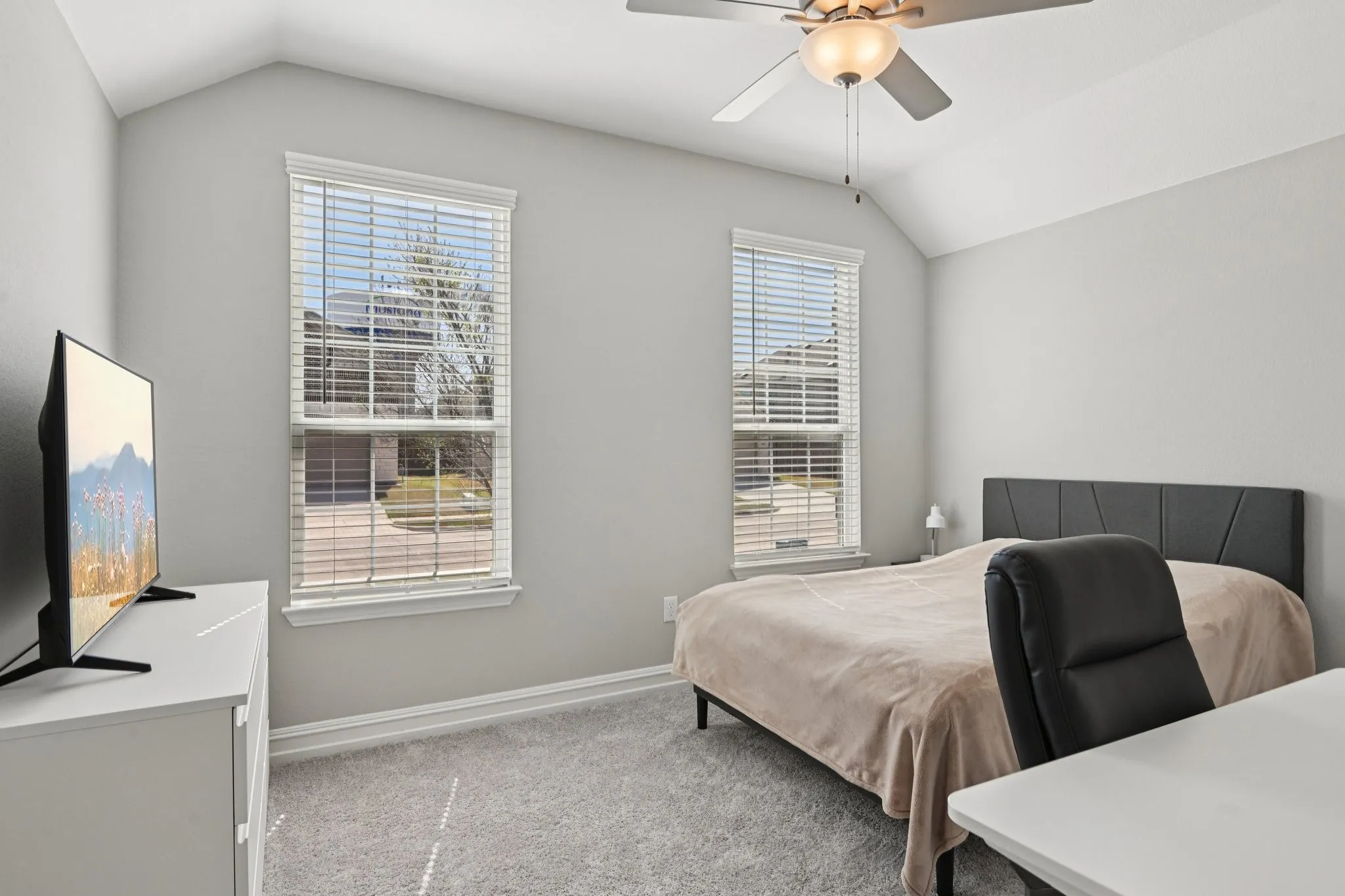 Single Family Residence For Sale in Denton County , 1521 Quentin Drive, Aubrey, Texas 76227, 3 Bedroom, 2 Bathroom, 2 Garage spaces, 1,815 Sqft, built in 2023, mls#21398439, Real Estate Agent in Aubrey, Homes For Sale in Denton county, Homes For Sale in Aubrey, Realtor in Aubrey Texas, Real Estate Brokerage Independent Realty Texas, Luminita Cordes Realtor