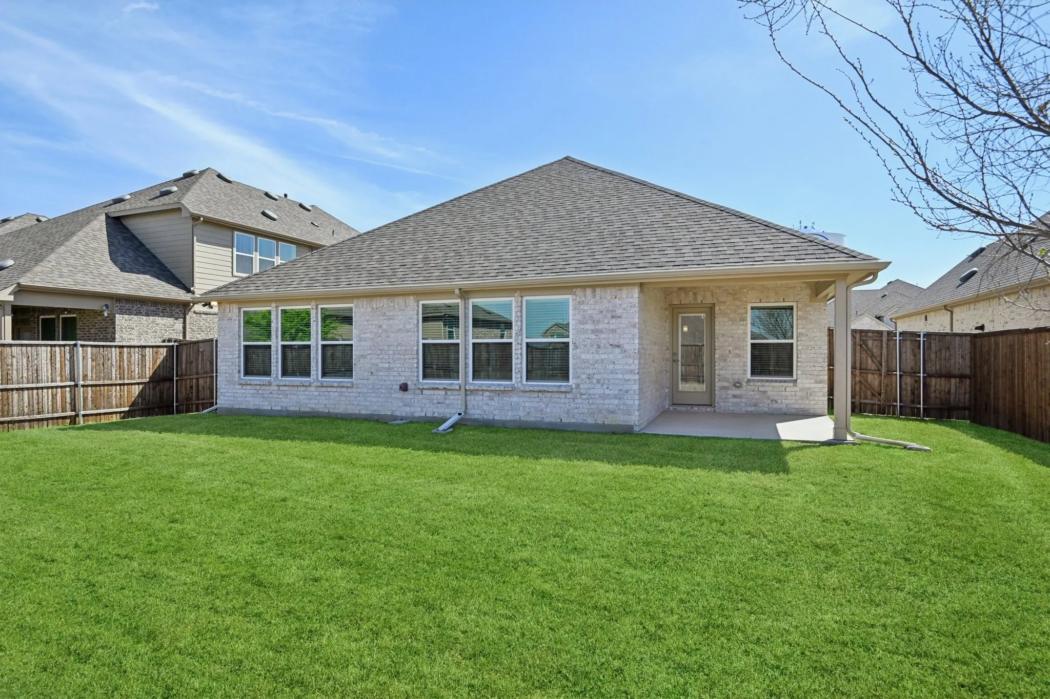 Single Family Residence For Sale in Denton County , 1521 Quentin Drive, Aubrey, Texas 76227, 3 Bedroom, 2 Bathroom, 2 Garage spaces, 1,815 Sqft, built in 2023, mls#21398439, Real Estate Agent in Aubrey, Homes For Sale in Denton county, Homes For Sale in Aubrey, Realtor in Aubrey Texas, Real Estate Brokerage Independent Realty Texas, Luminita Cordes Realtor