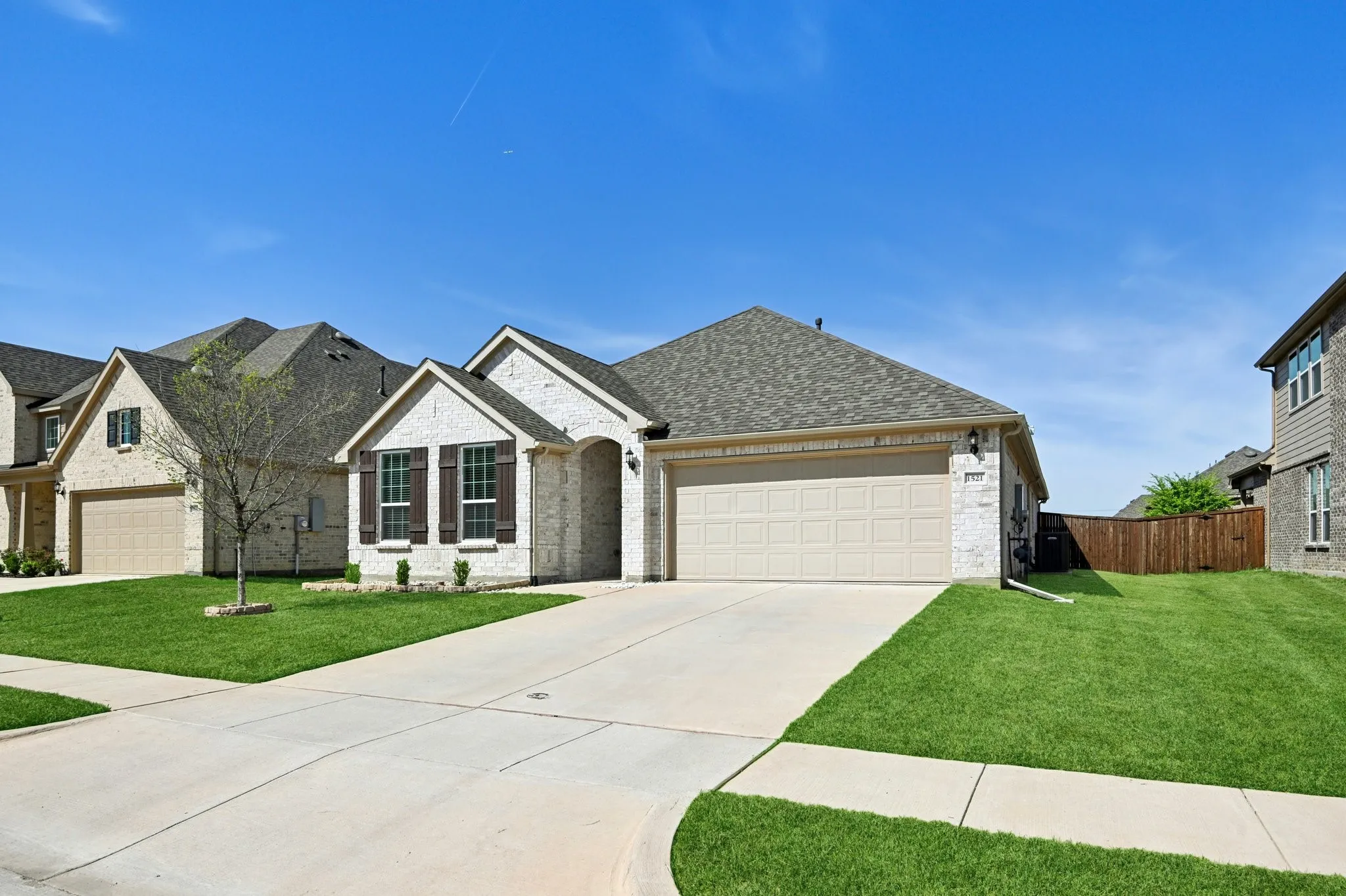 Single Family Residence For Sale in Denton County , 1521 Quentin Drive, Aubrey, Texas 76227, 3 Bedroom, 2 Bathroom, 2 Garage spaces, 1,815 Sqft, built in 2023, mls#21398439, Real Estate Agent in Aubrey, Homes For Sale in Denton county, Homes For Sale in Aubrey, Realtor in Aubrey Texas, Real Estate Brokerage Independent Realty Texas, Luminita Cordes Realtor