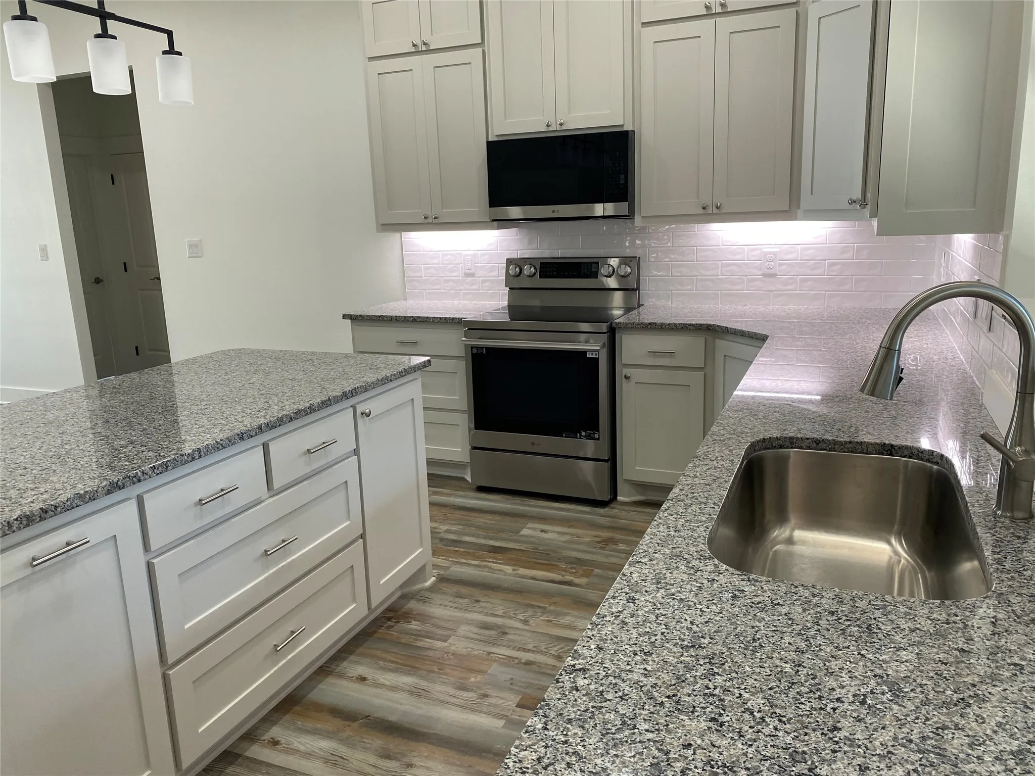 Single Family Residence For Sale in Wood County , 702 Davis Avenue, Quitman, Texas 75783, 3 Bedroom, 2 Bathroom, 2 Garage spaces, 1,521 Sqft, built in 2026, mls#21401072, Real Estate Agent in Quitman, Homes For Sale in Wood county, Homes For Sale in Quitman, Realtor in Quitman Texas, Real Estate Brokerage Independent Realty Texas, Luminita Cordes Realtor