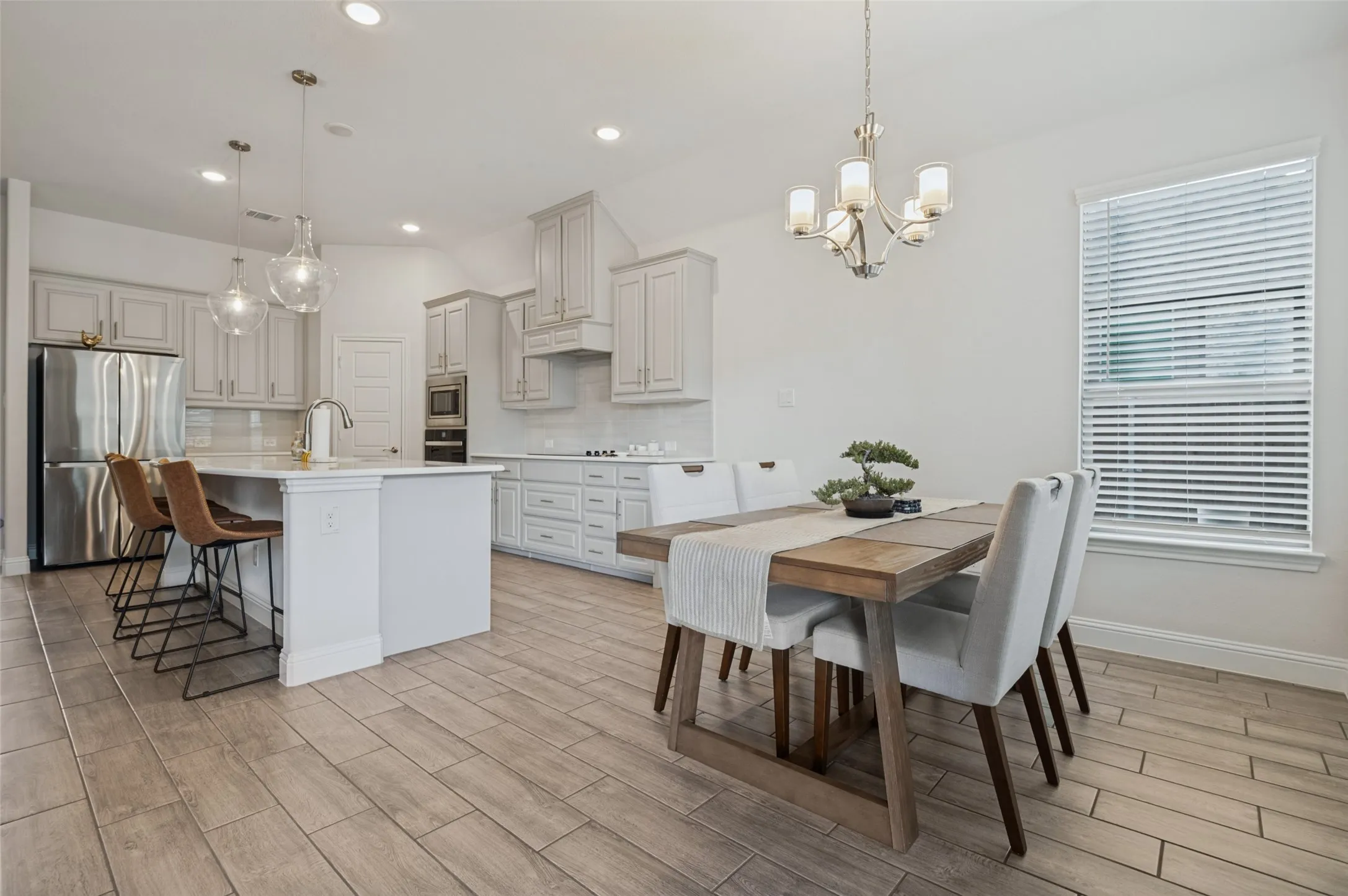 Single Family Residence For Sale in Ellis County , 709 Winecup Way, Midlothian, Texas 76065, 3 Bedroom, 2 Bathroom, 2 Garage spaces, 2,270 Sqft, built in 2023, mls#21400587, Real Estate Agent in Midlothian, Homes For Sale in Ellis county, Homes For Sale in Midlothian, Realtor in Midlothian Texas, Real Estate Brokerage Independent Realty Texas, Luminita Cordes Realtor