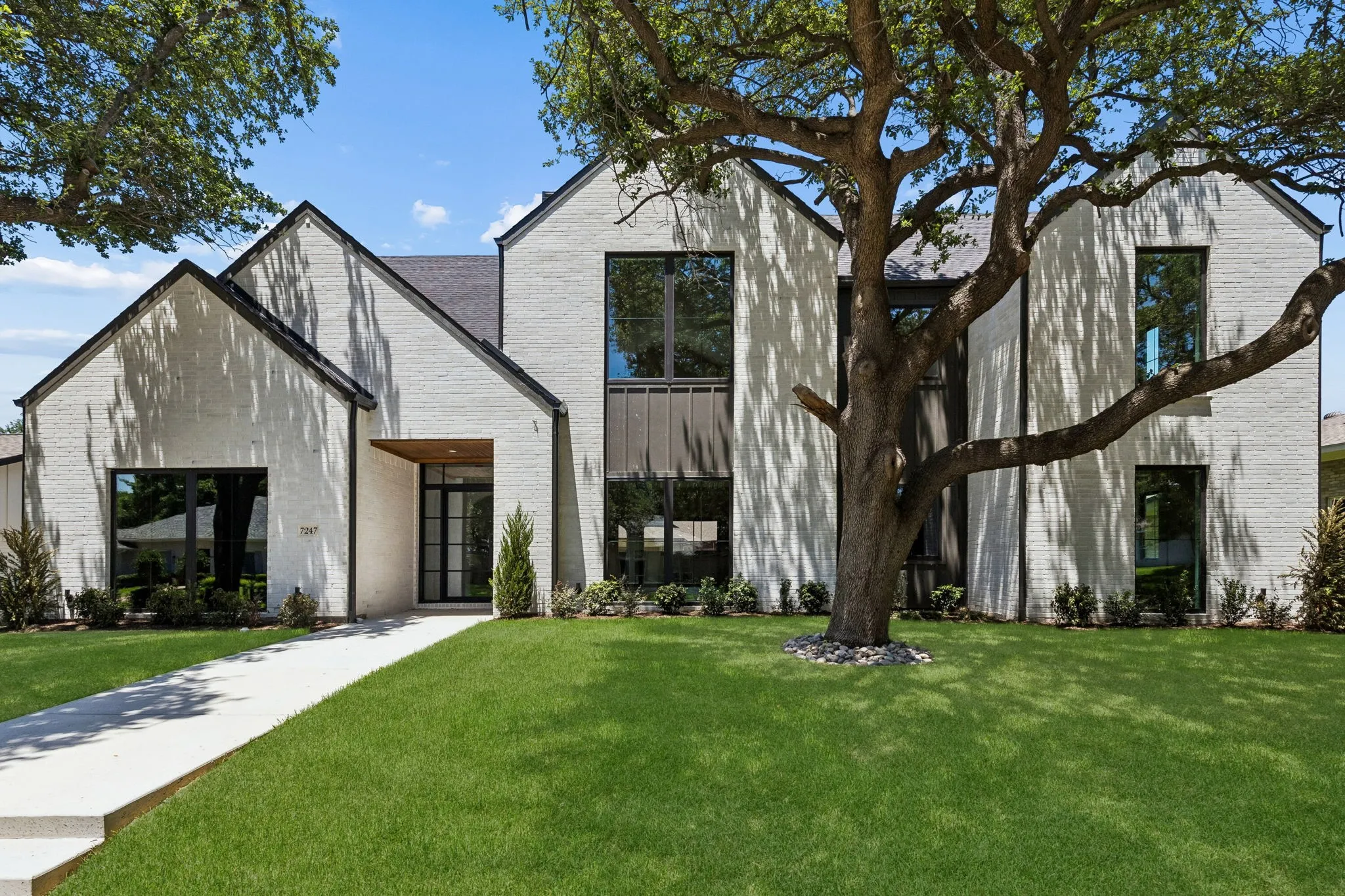 Single Family Residence For Sale in Dallas County , 7247 Blythdale Drive, Dallas, Texas 75248, 5 Bedroom, 7 Bathroom, 2 Garage spaces, 5,253 Sqft, built in 2026, mls#21394891, Real Estate Agent in Dallas, Homes For Sale in Dallas county, Homes For Sale in Dallas, Realtor in Dallas Texas, Real Estate Brokerage Independent Realty Texas, Luminita Cordes Realtor