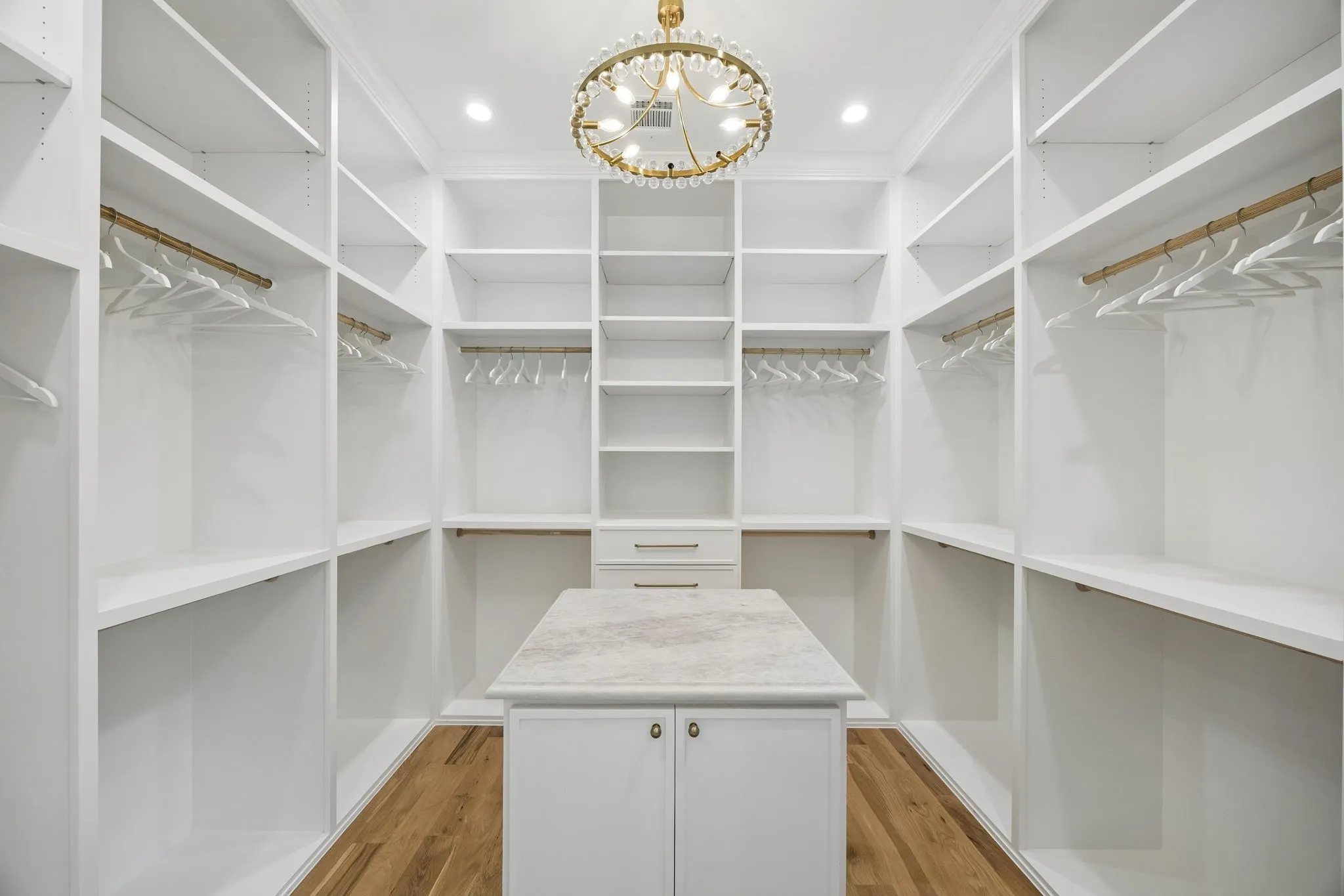 Single Family Residence For Sale in Dallas County , 7247 Blythdale Drive, Dallas, Texas 75248, 5 Bedroom, 7 Bathroom, 2 Garage spaces, 5,253 Sqft, built in 2026, mls#21394891, Real Estate Agent in Dallas, Homes For Sale in Dallas county, Homes For Sale in Dallas, Realtor in Dallas Texas, Real Estate Brokerage Independent Realty Texas, Luminita Cordes Realtor