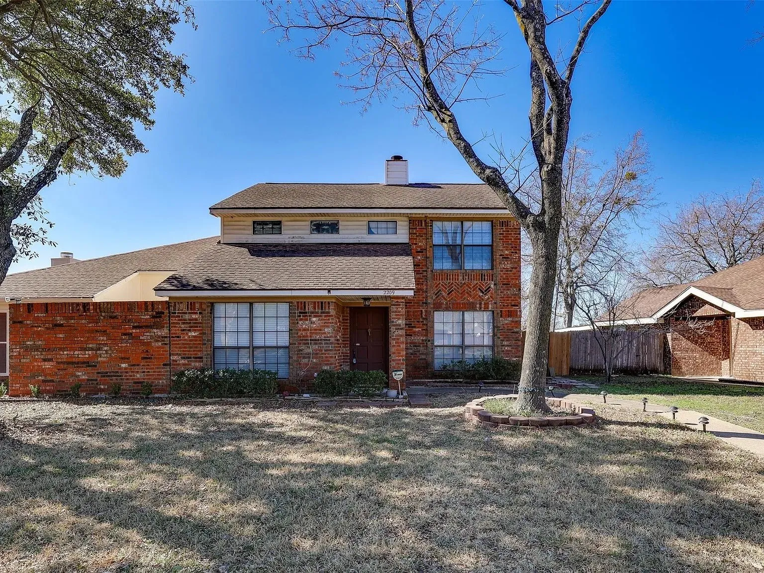 Duplex For Rent in Dallas County , 2209 Prairie Creek Trail, Garland, Texas 75040, 3 Bedroom, 3 Bathroom, 1 Garage spaces, 1,769 Sqft, built in 1986, mls#21401082, Real Estate Agent in Garland, Homes For Rent in Dallas county, Homes For Rent in Garland, Realtor in Garland Texas, Real Estate Brokerage Independent Realty Texas, Luminita Cordes Realtor